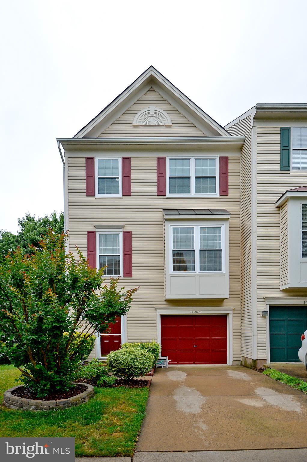 CENTRE RIDGE LAND BAY - Residential