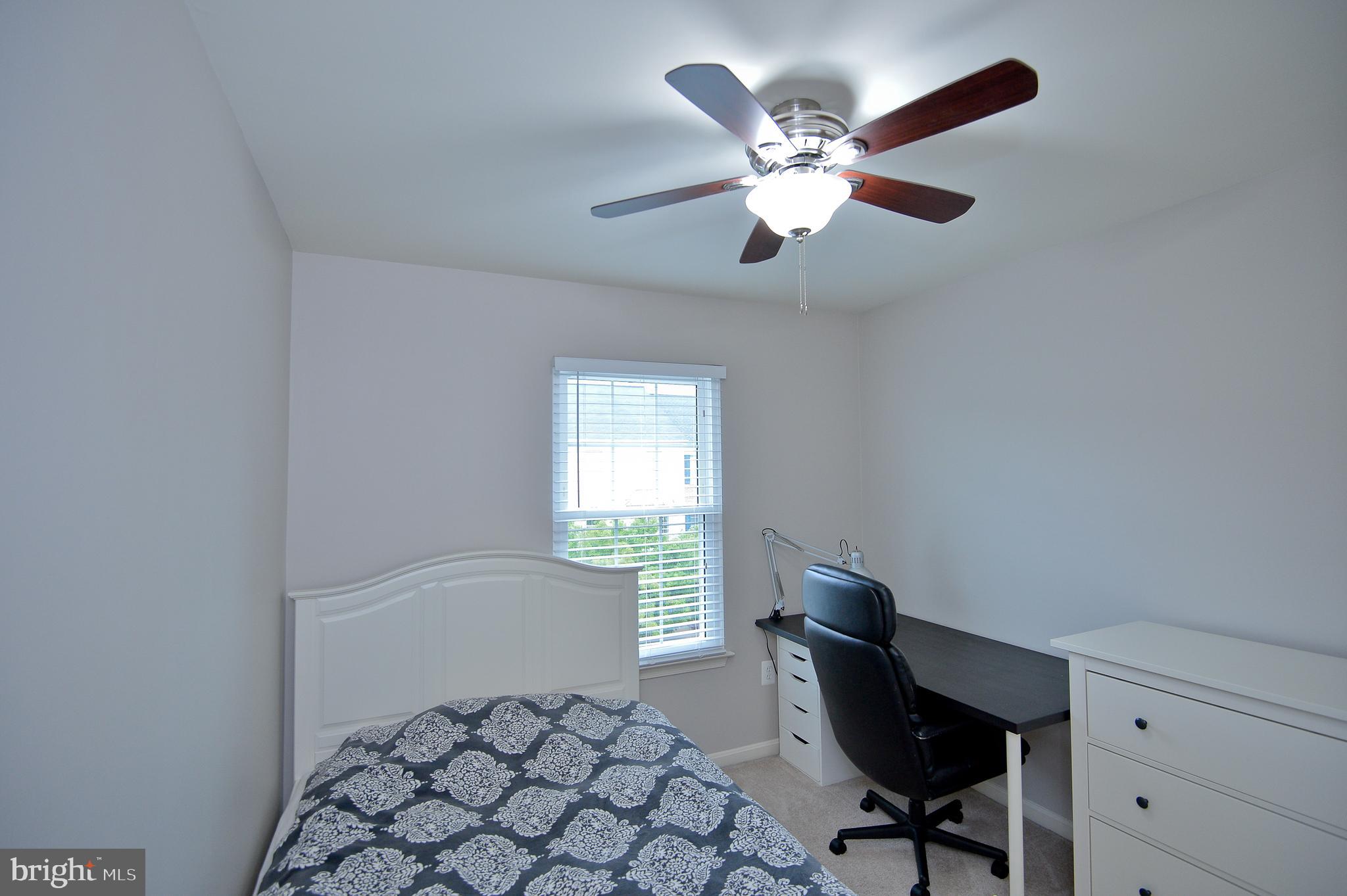 CENTRE RIDGE LAND BAY - Residential