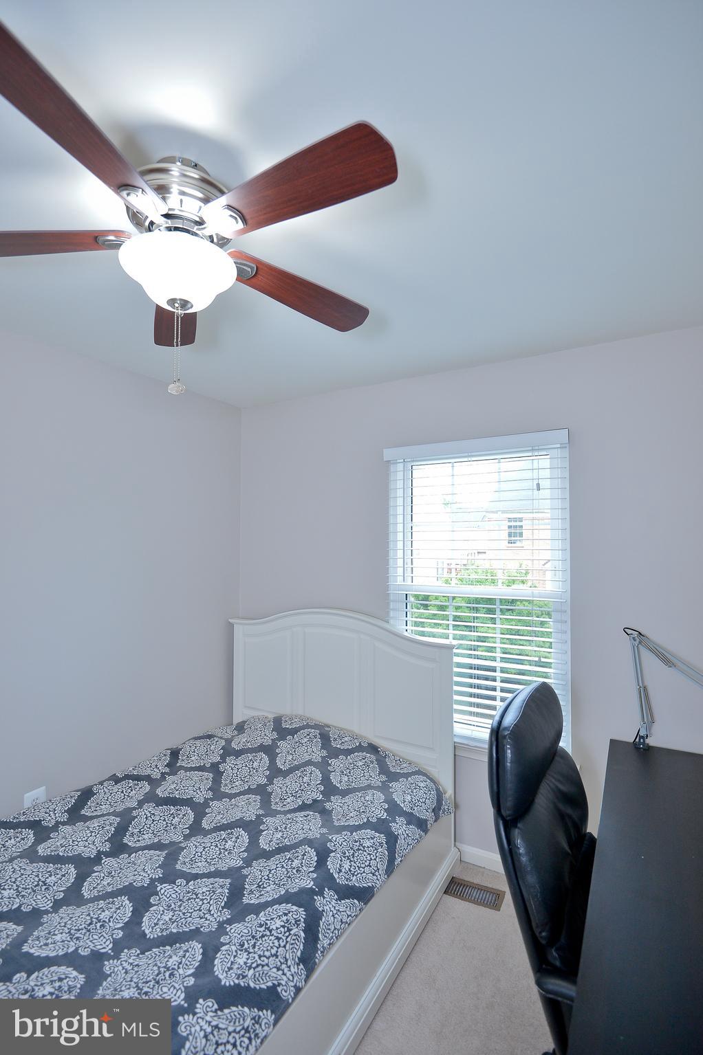 CENTRE RIDGE LAND BAY - Residential