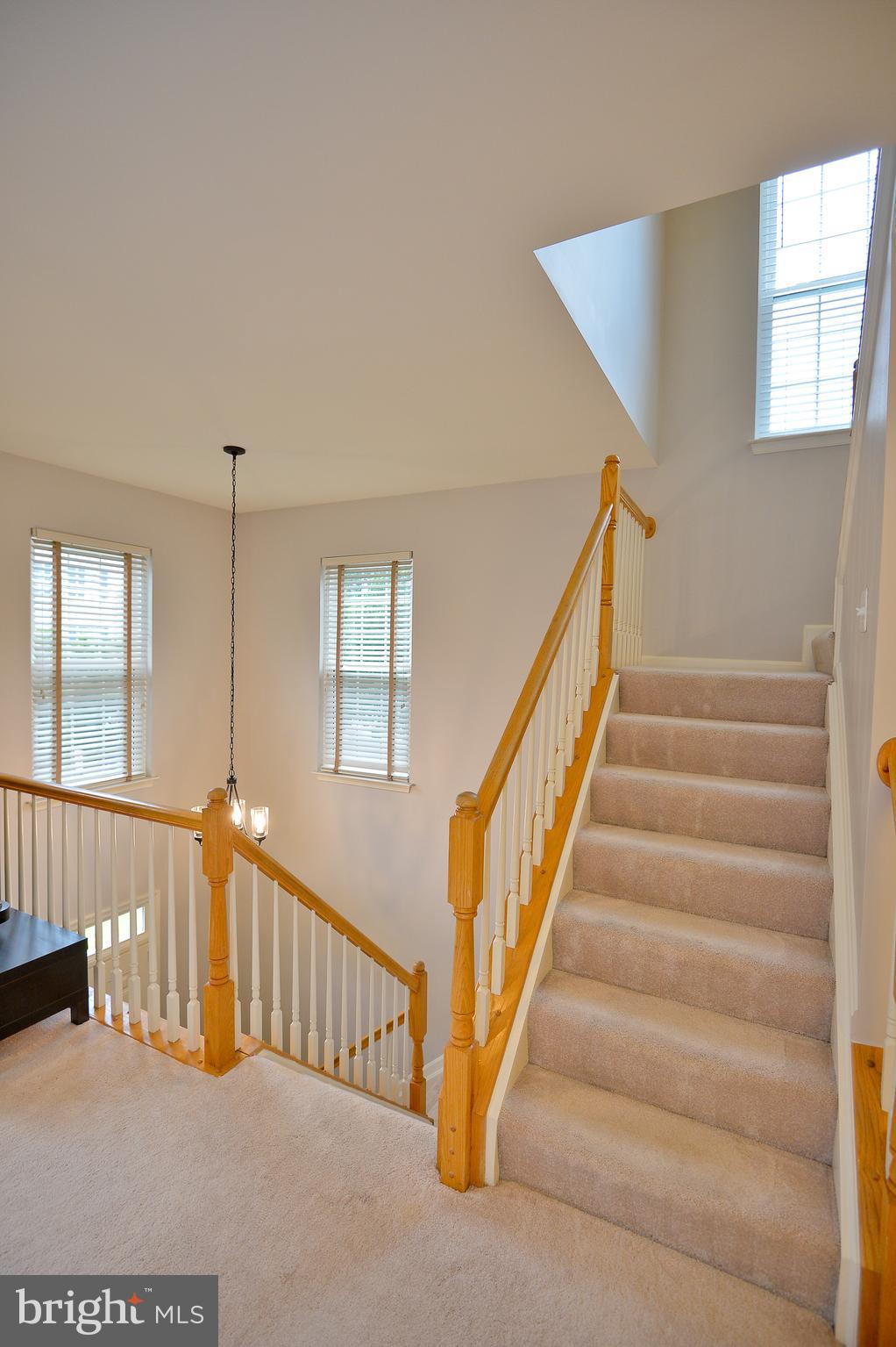 CENTRE RIDGE LAND BAY - Residential