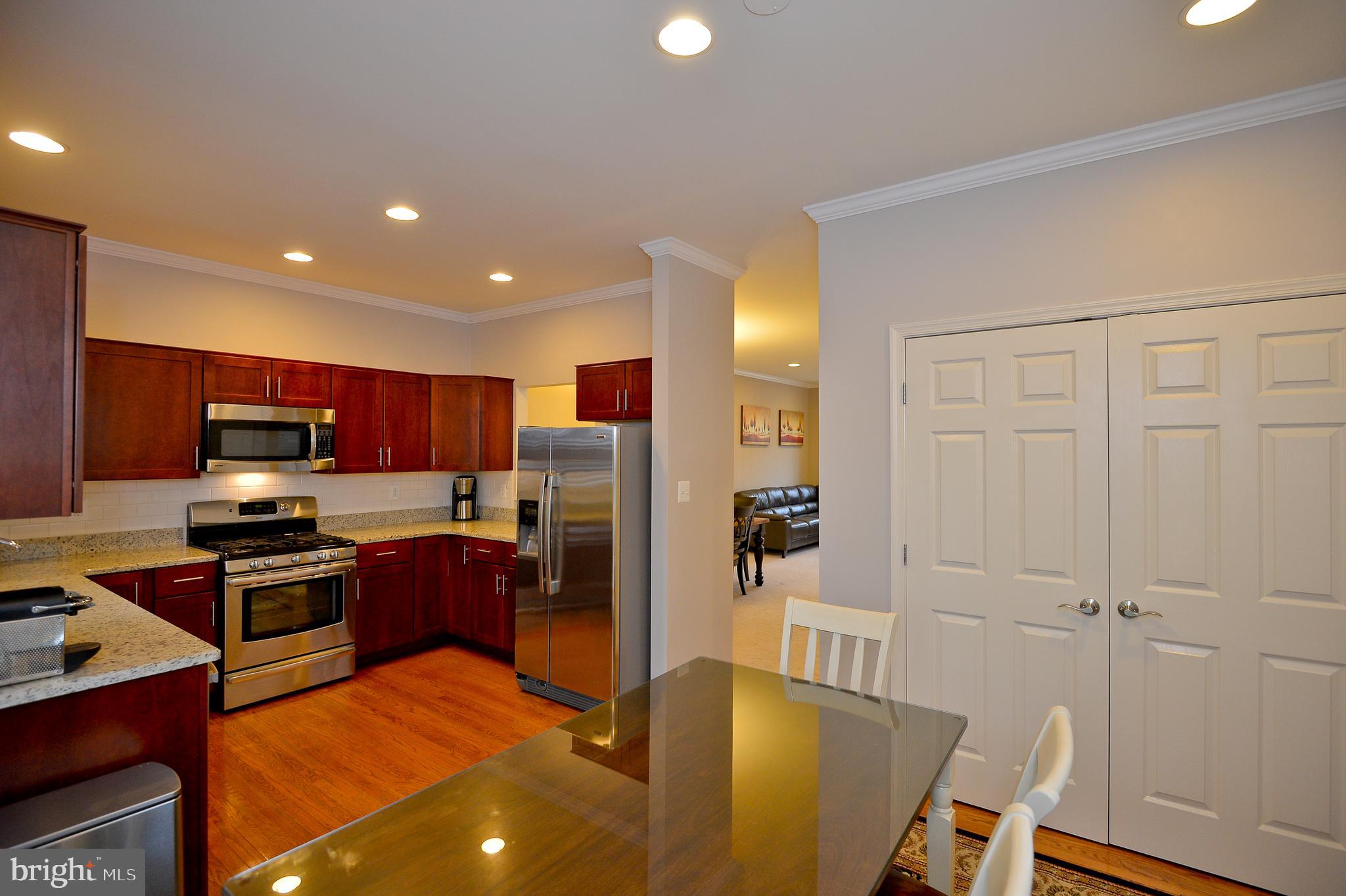 CENTRE RIDGE LAND BAY - Residential