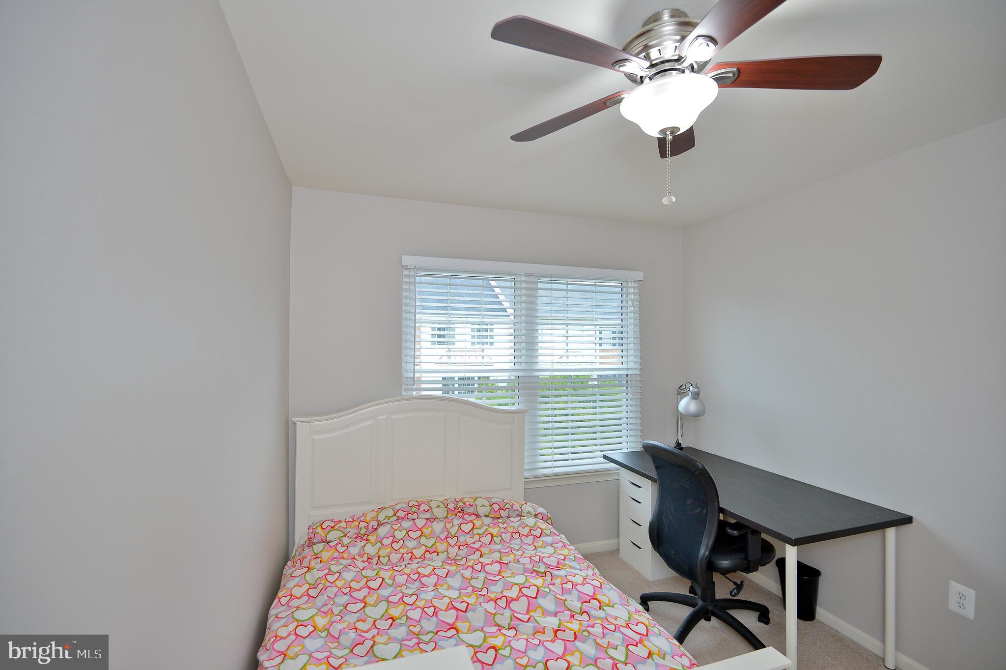 CENTRE RIDGE LAND BAY - Residential