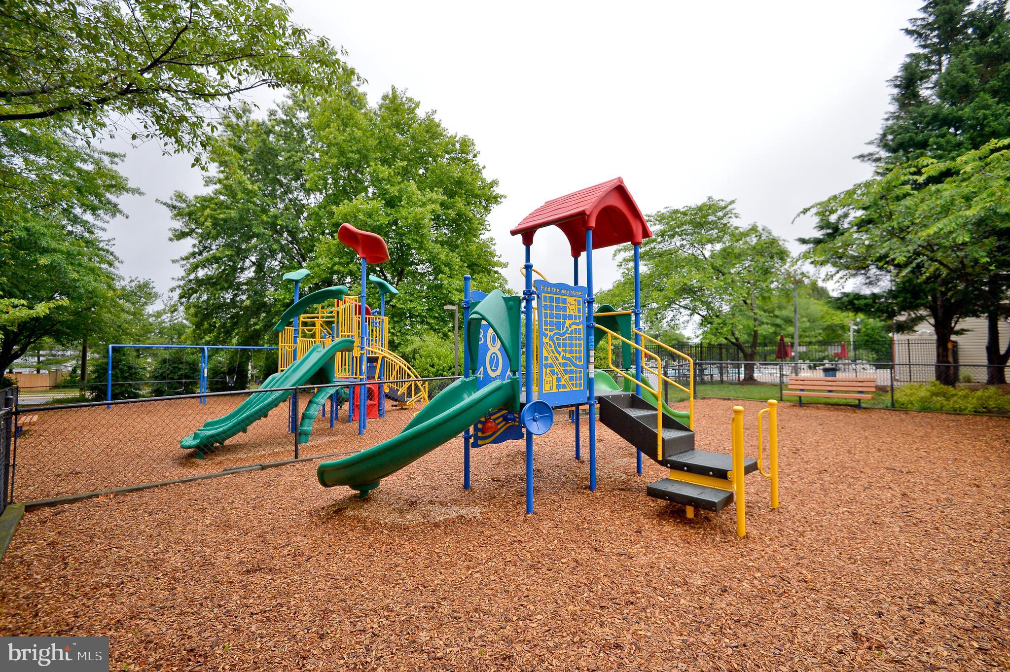 CENTRE RIDGE LAND BAY - Residential