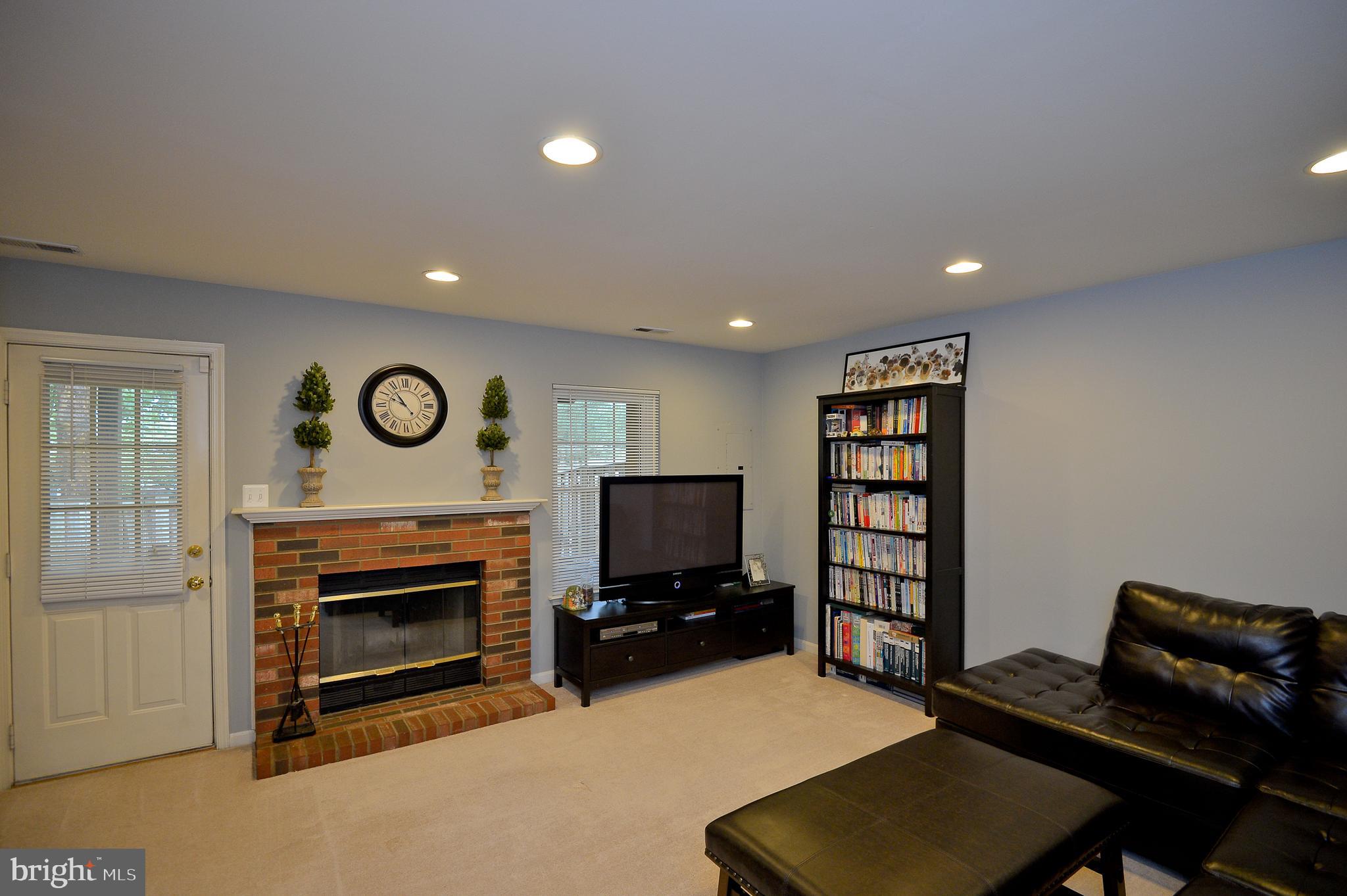 CENTRE RIDGE LAND BAY - Residential