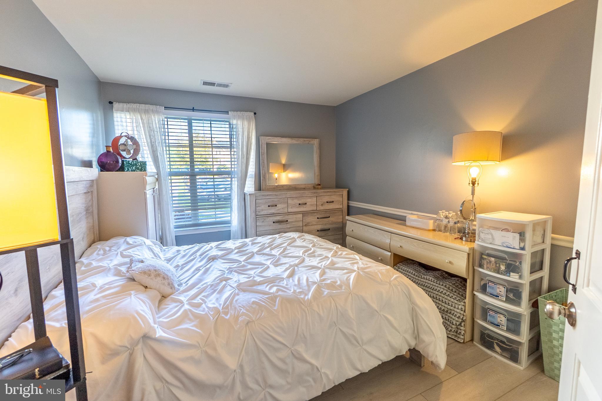 STRATFORD CONDOS - Residential