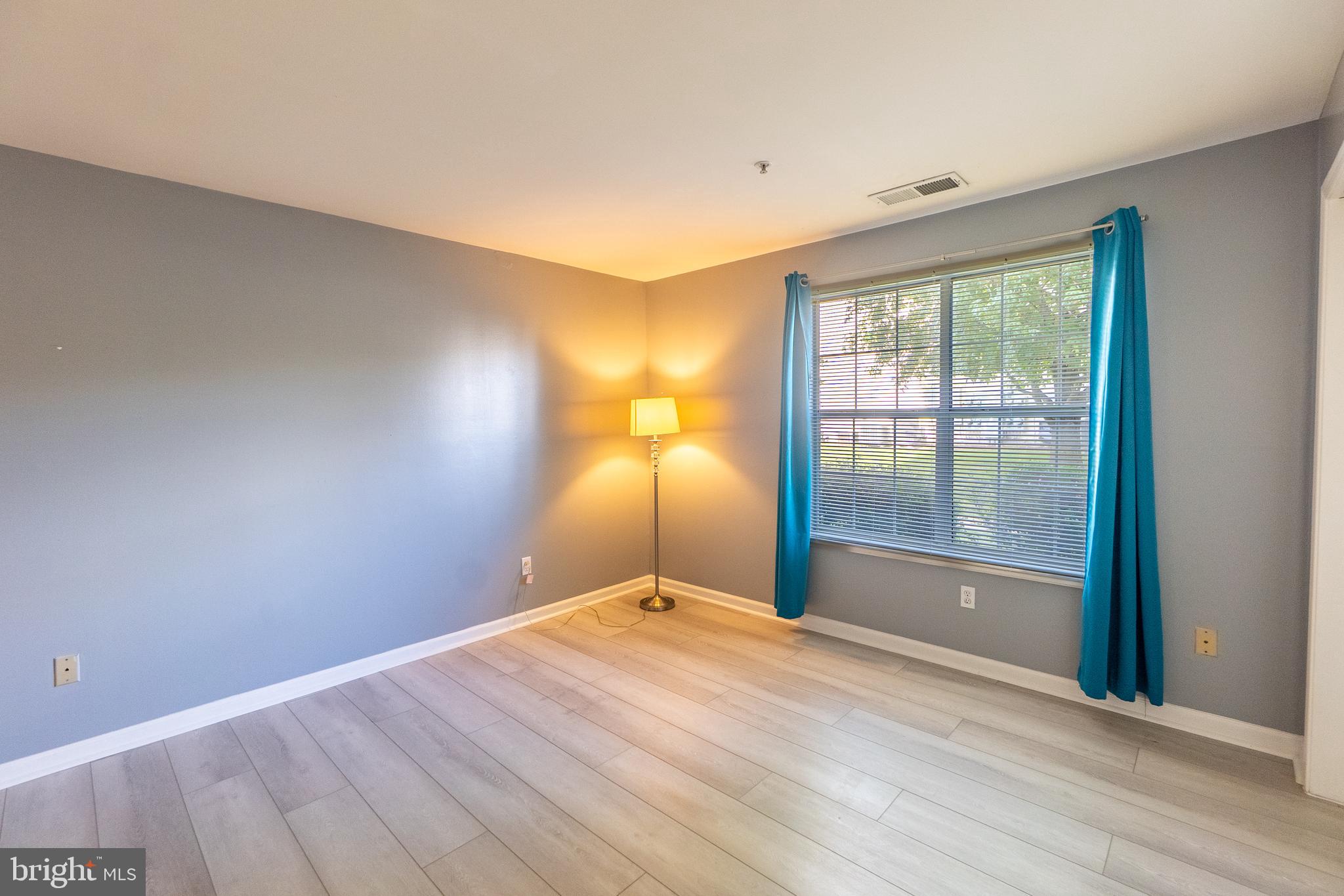 STRATFORD CONDOS - Residential