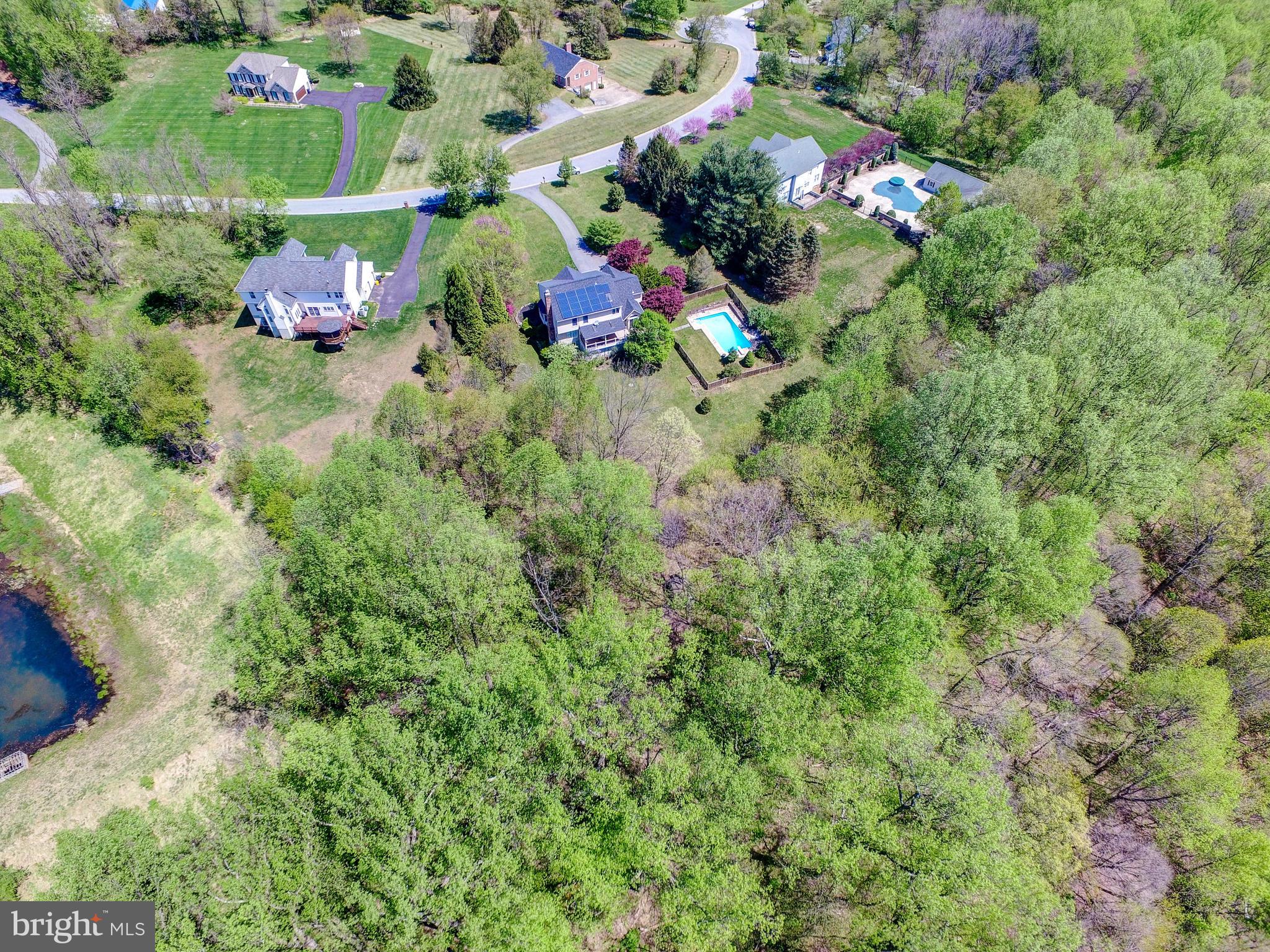 AUTUMN PARK - Residential