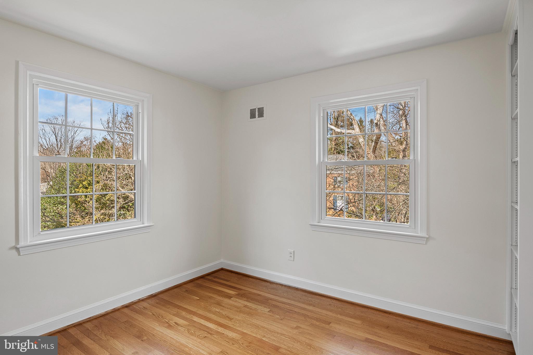 WESTMORELAND HILLS - Residential