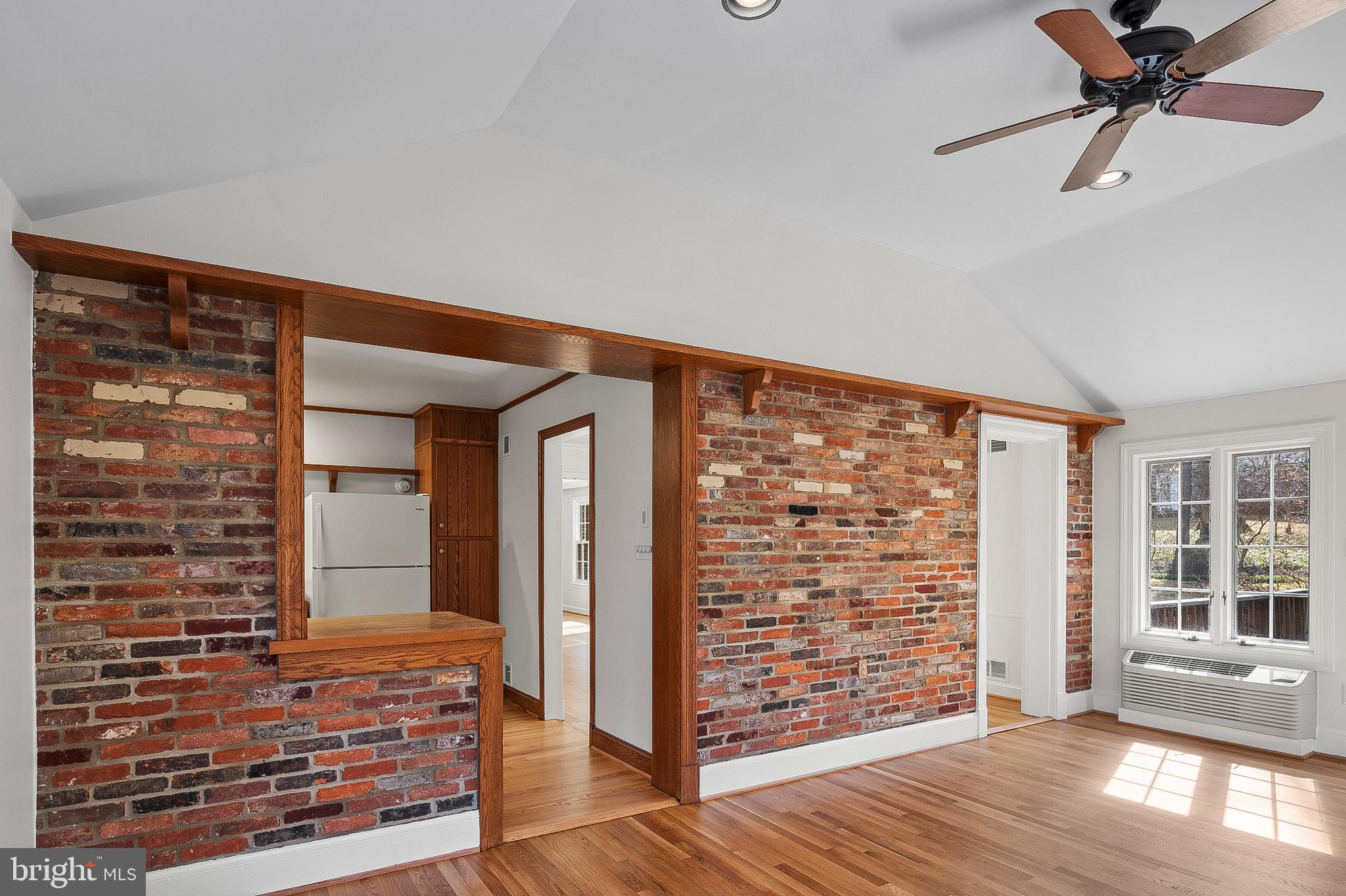 WESTMORELAND HILLS - Residential