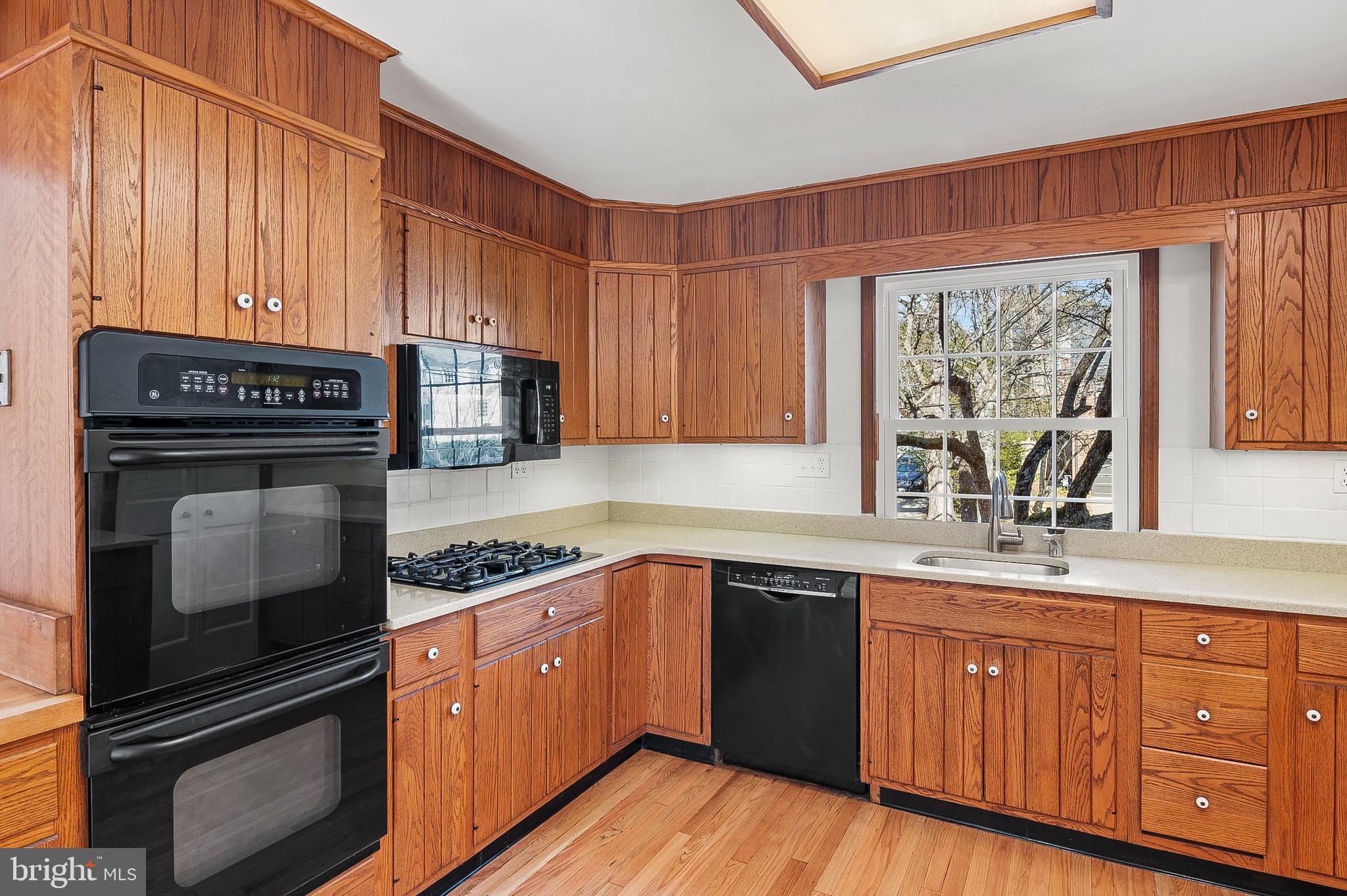 WESTMORELAND HILLS - Residential