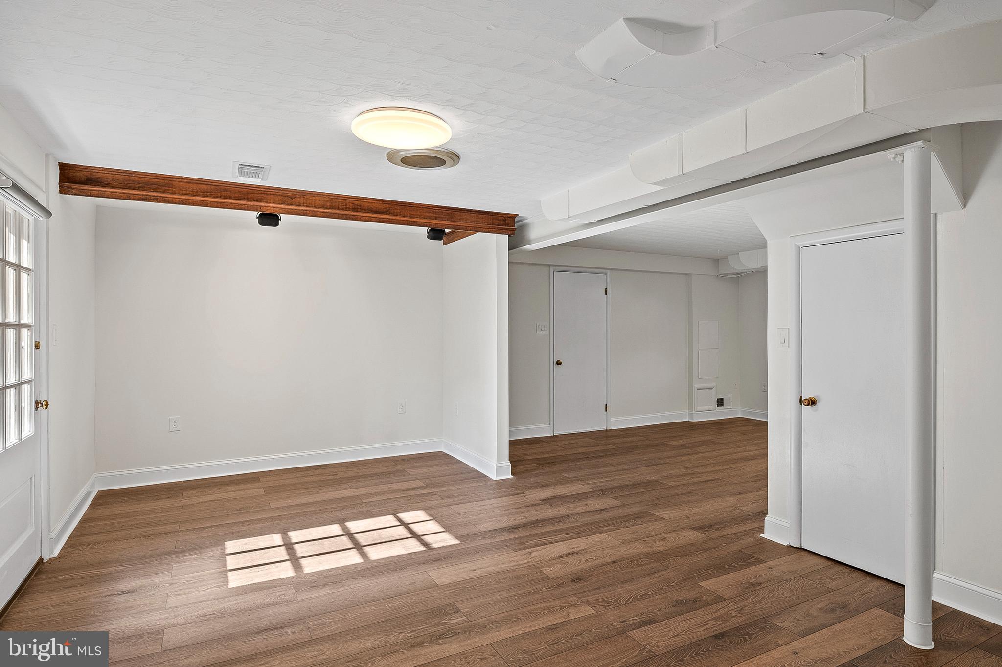 WESTMORELAND HILLS - Residential