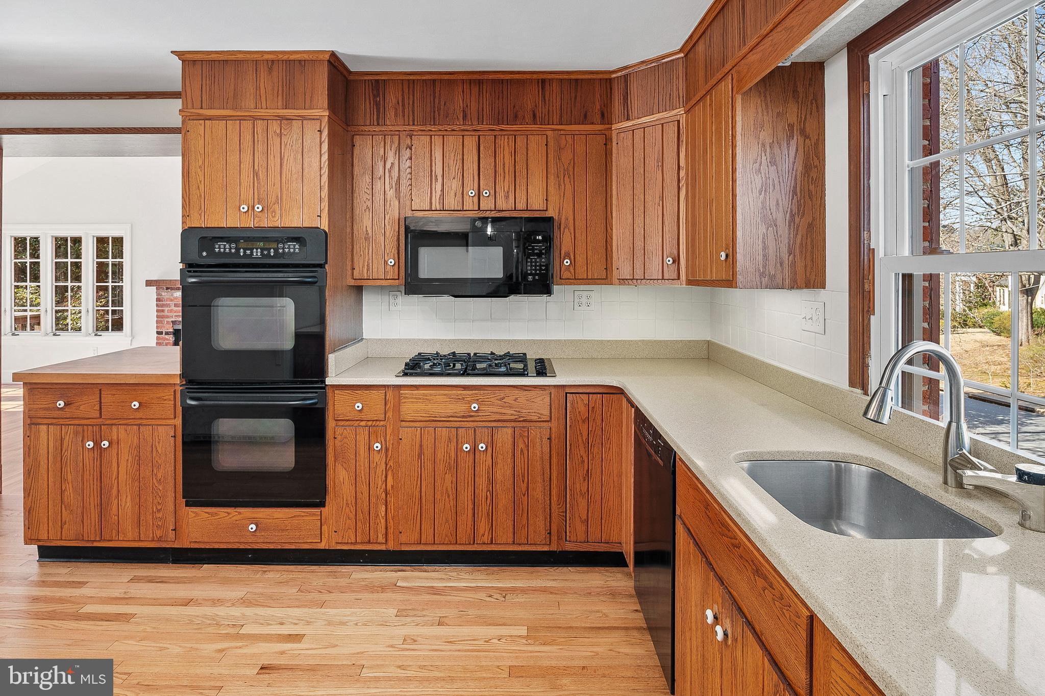 WESTMORELAND HILLS - Residential