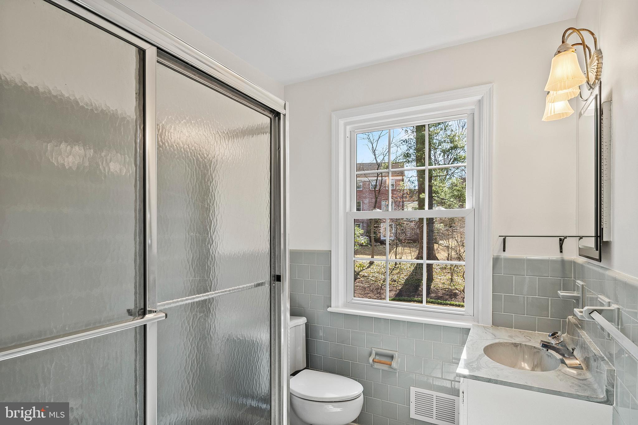 WESTMORELAND HILLS - Residential