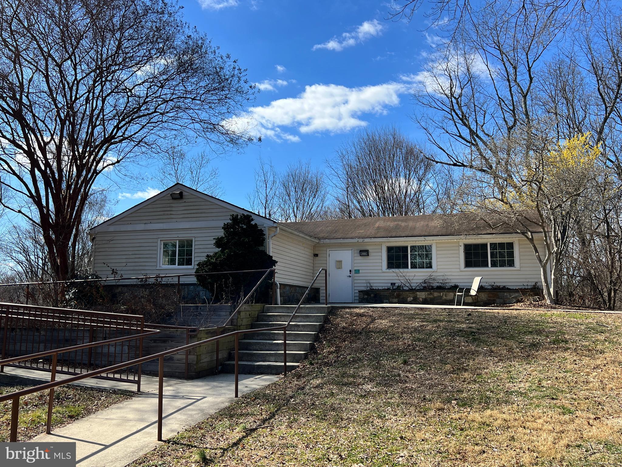 WESTMORELAND HILLS - Residential