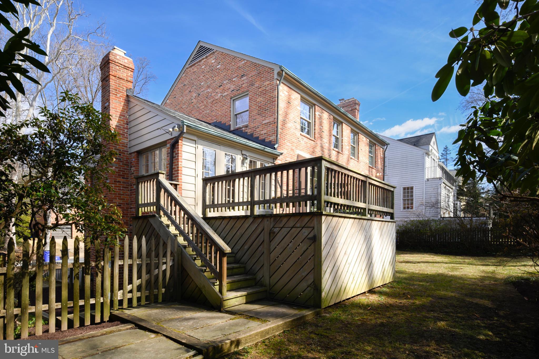 WESTMORELAND HILLS - Residential