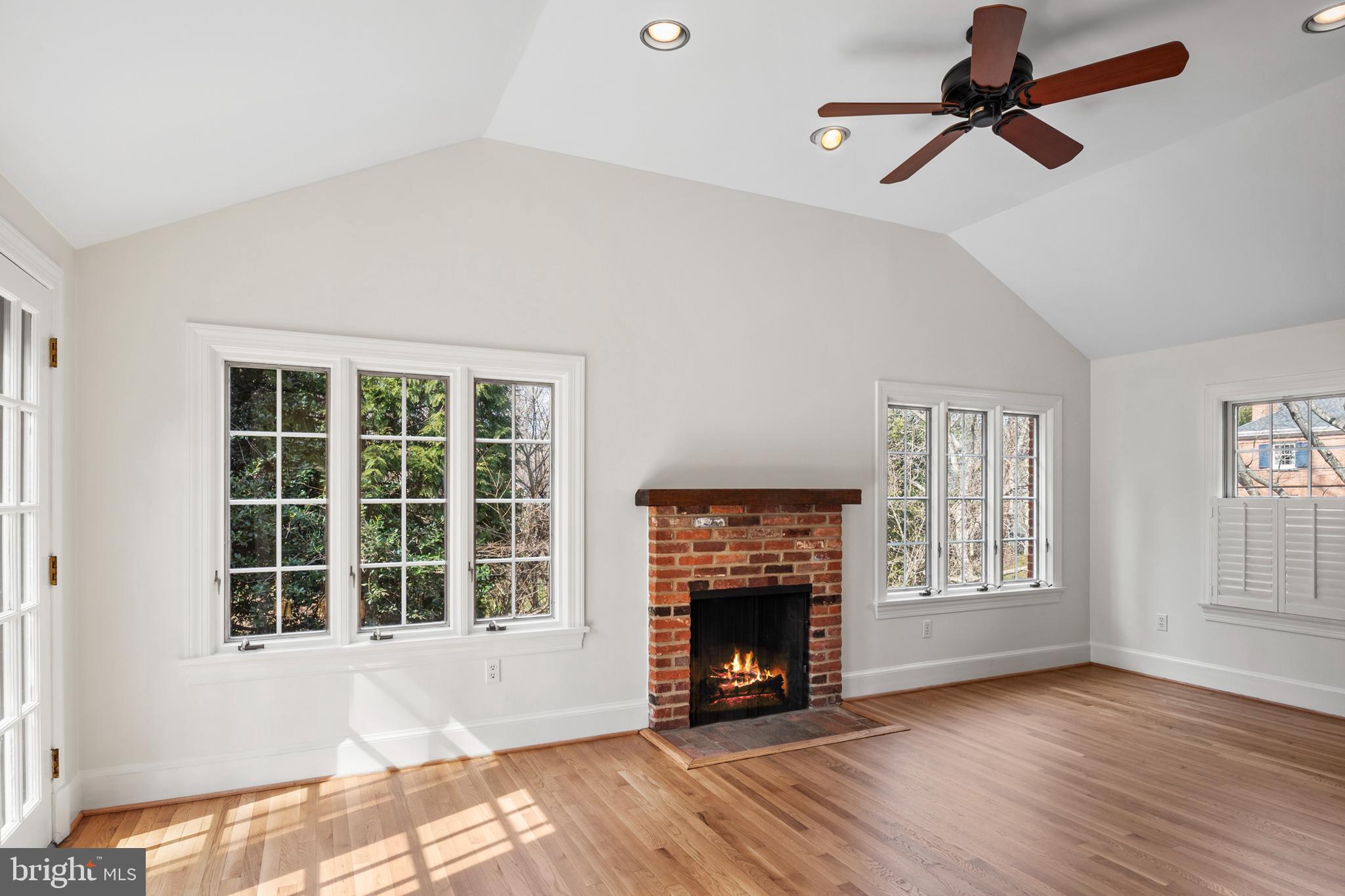 WESTMORELAND HILLS - Residential