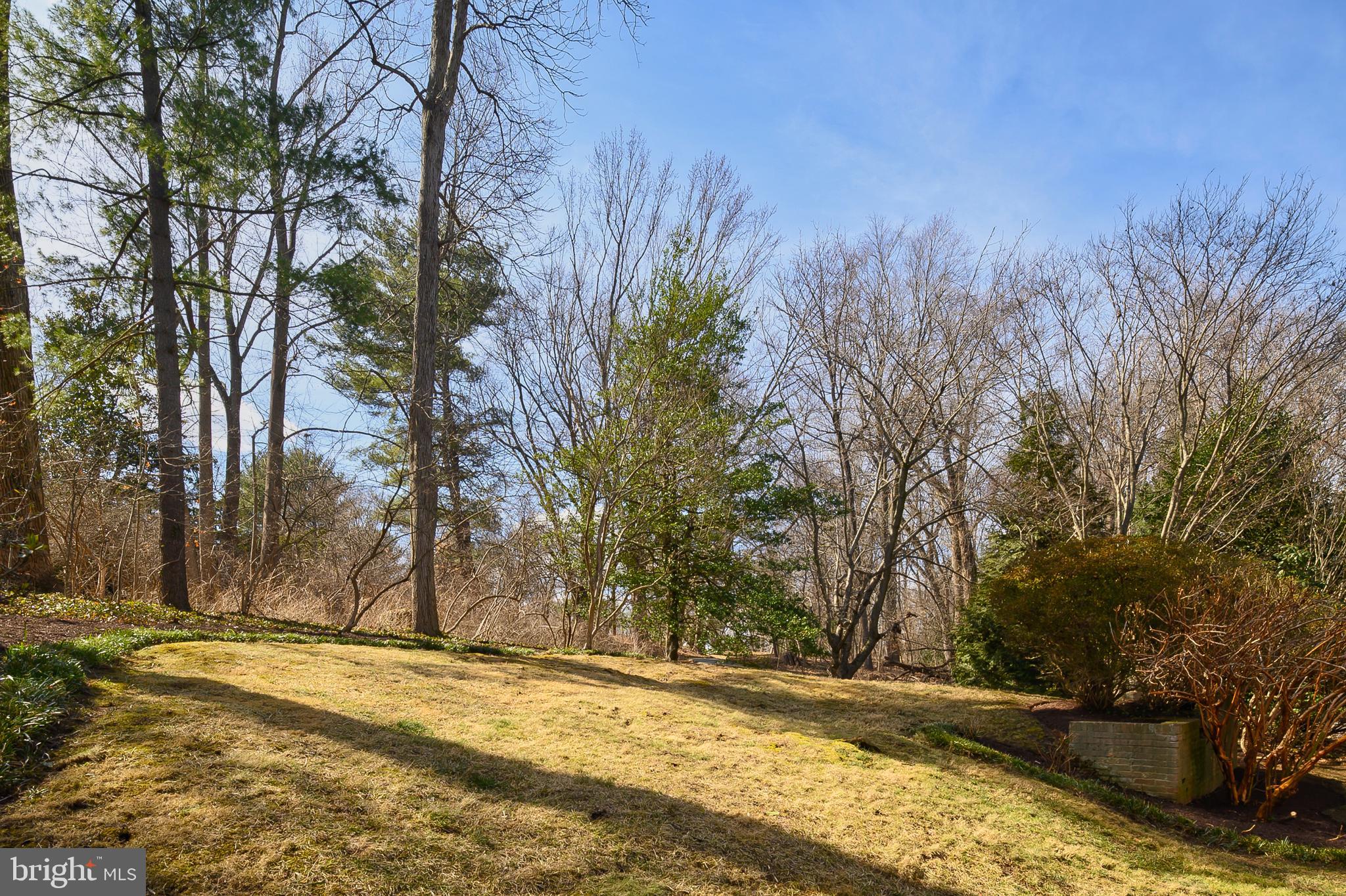 WESTMORELAND HILLS - Residential