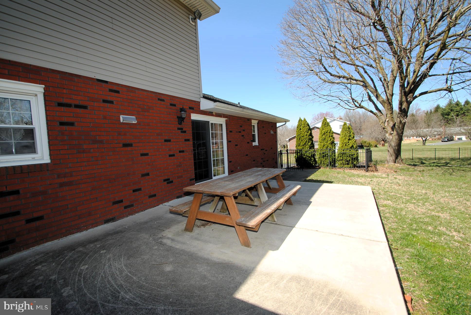 ROLLING MEADOWS - Residential