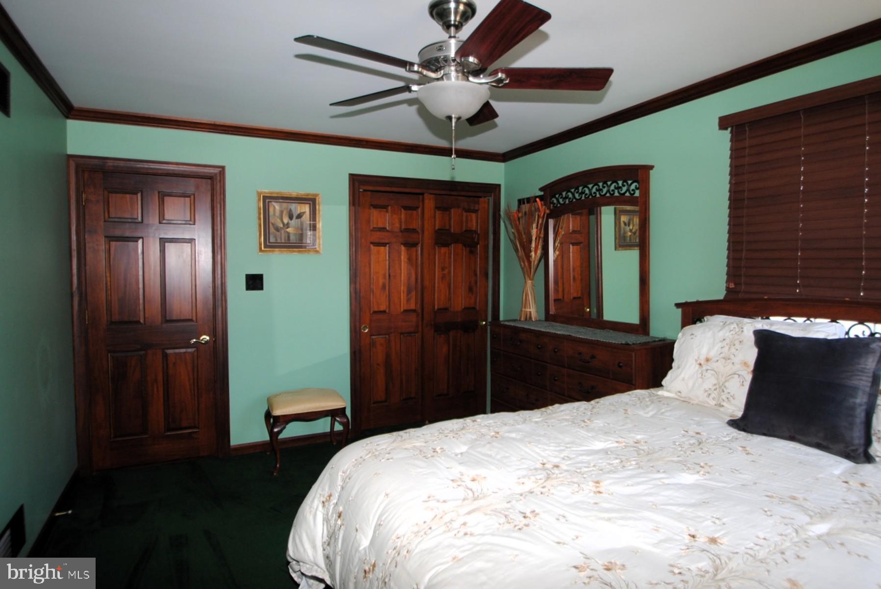 ROLLING MEADOWS - Residential