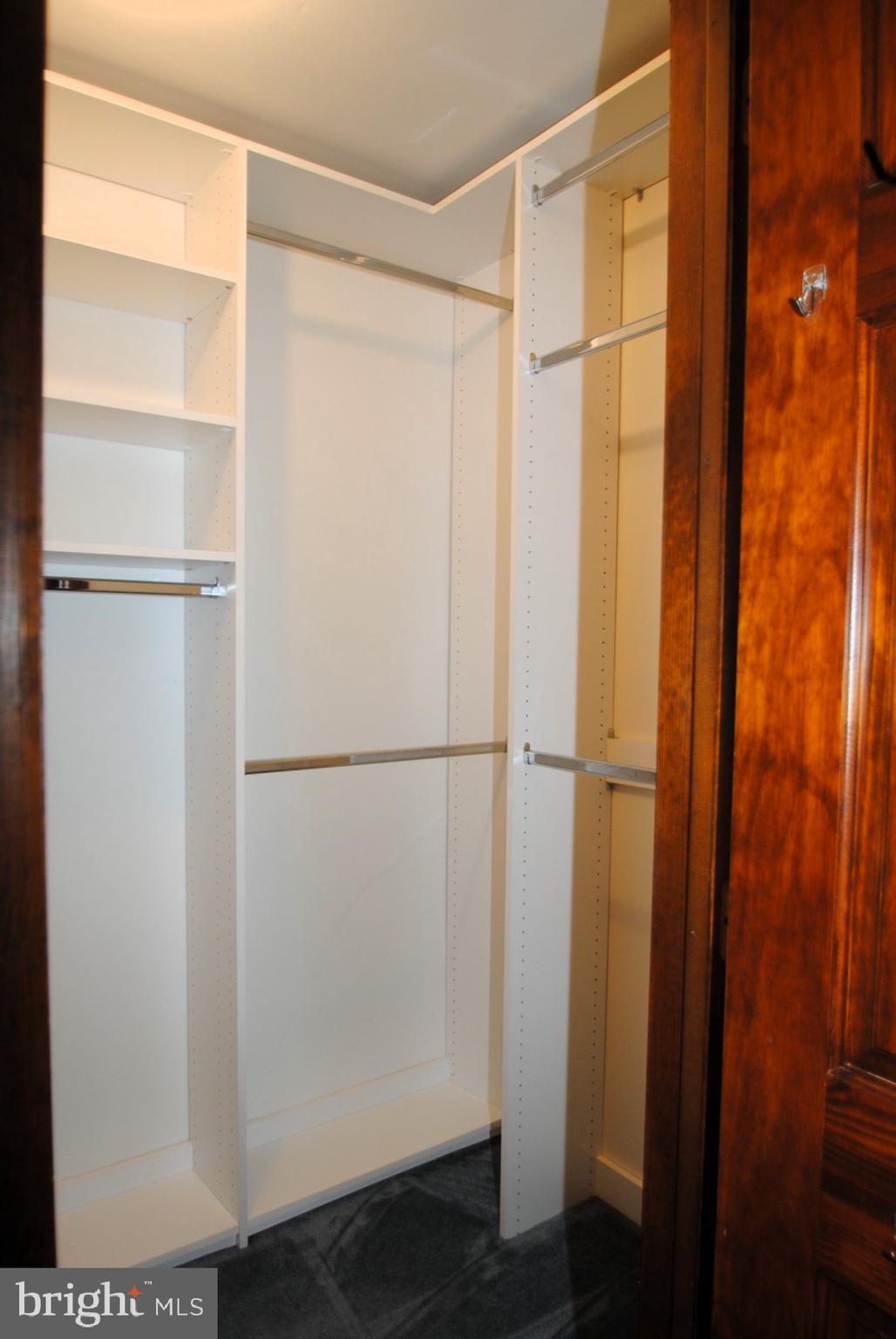 ROLLING MEADOWS - Residential