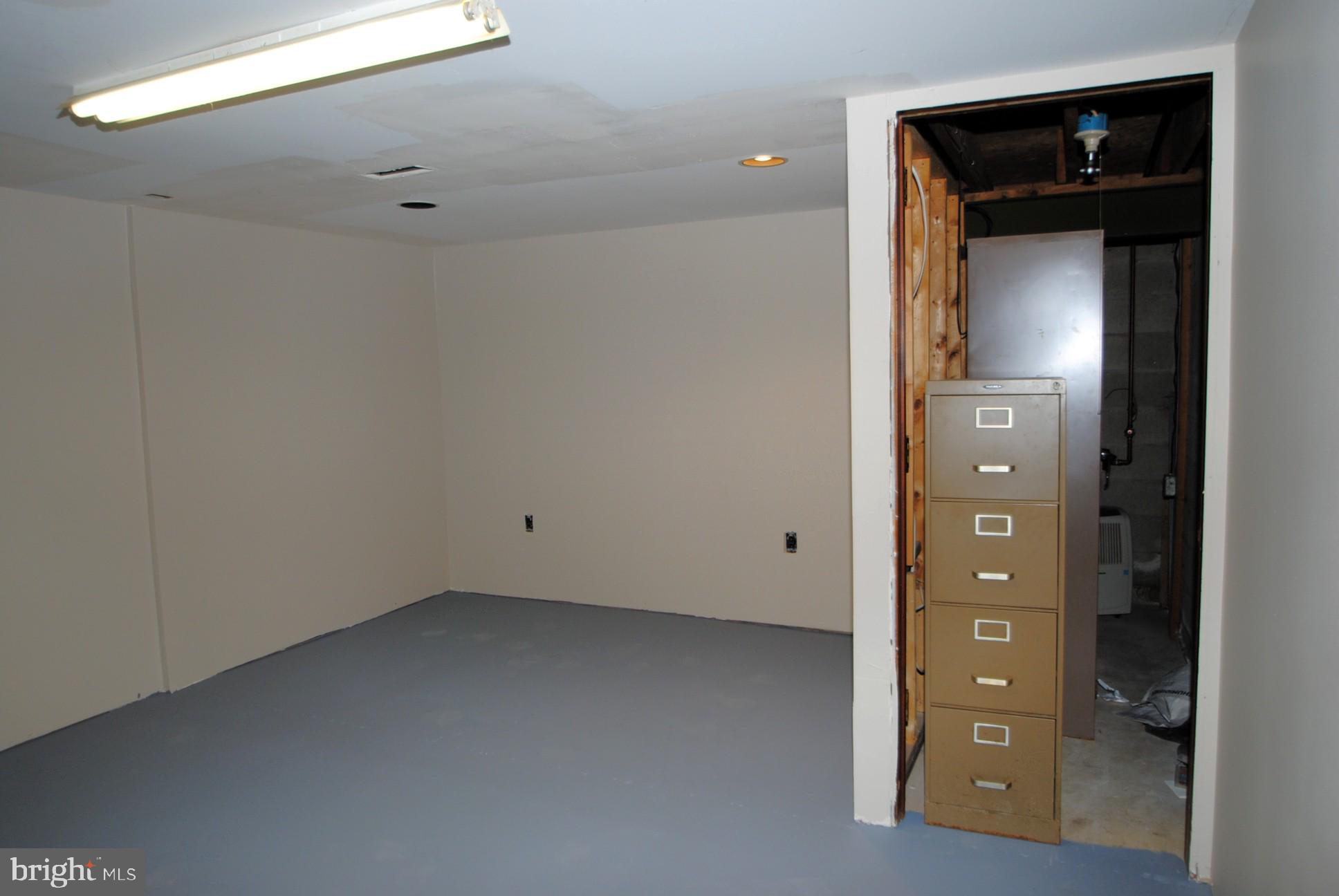 ROLLING MEADOWS - Residential