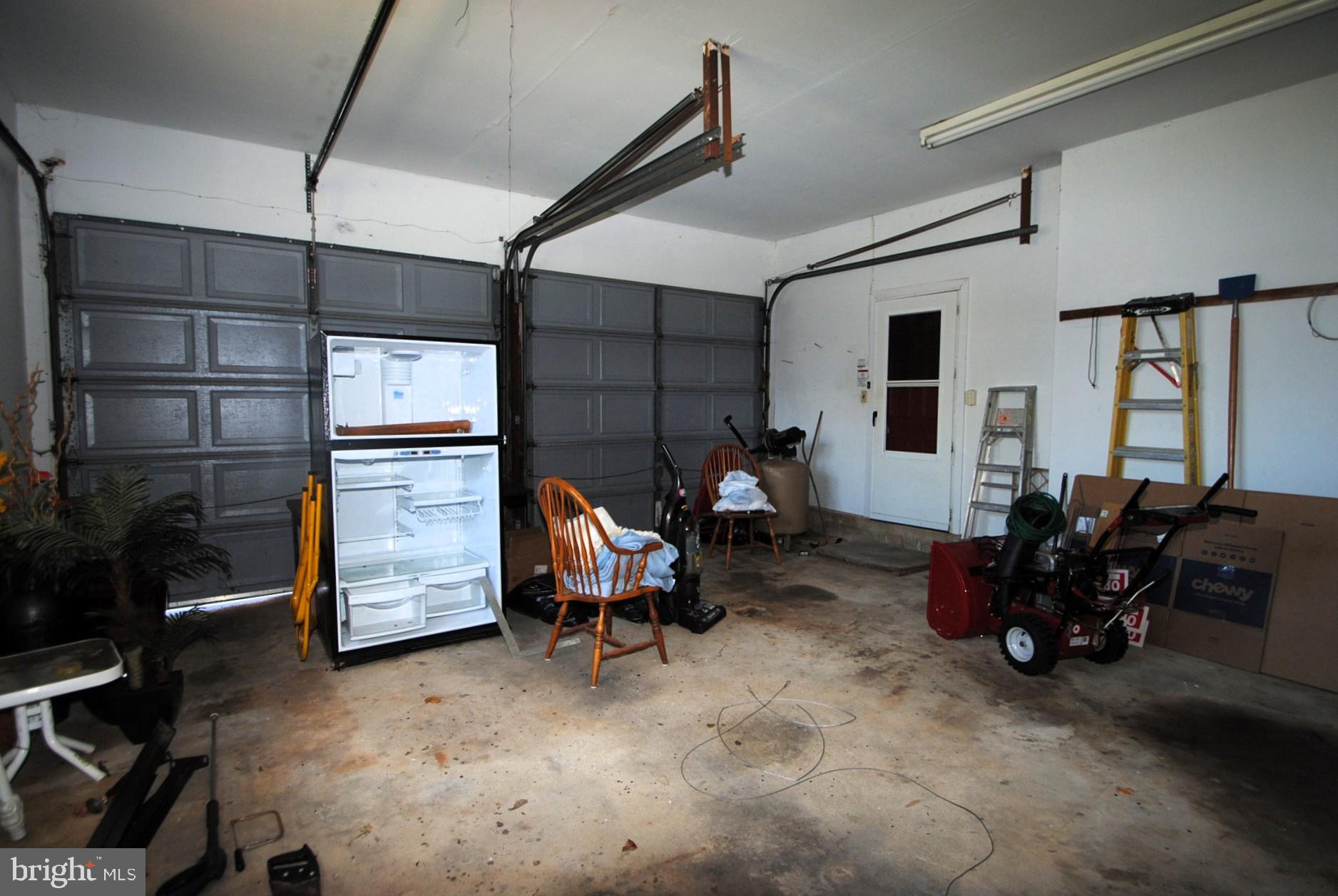 ROLLING MEADOWS - Residential