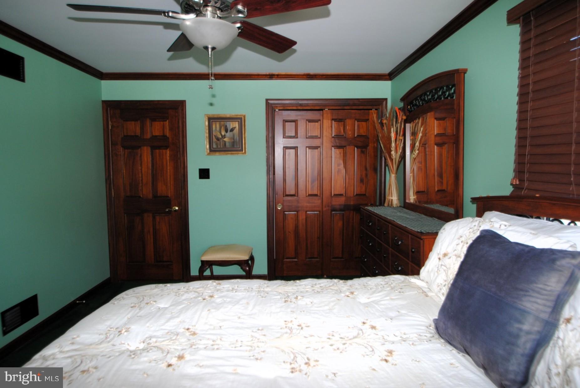 ROLLING MEADOWS - Residential