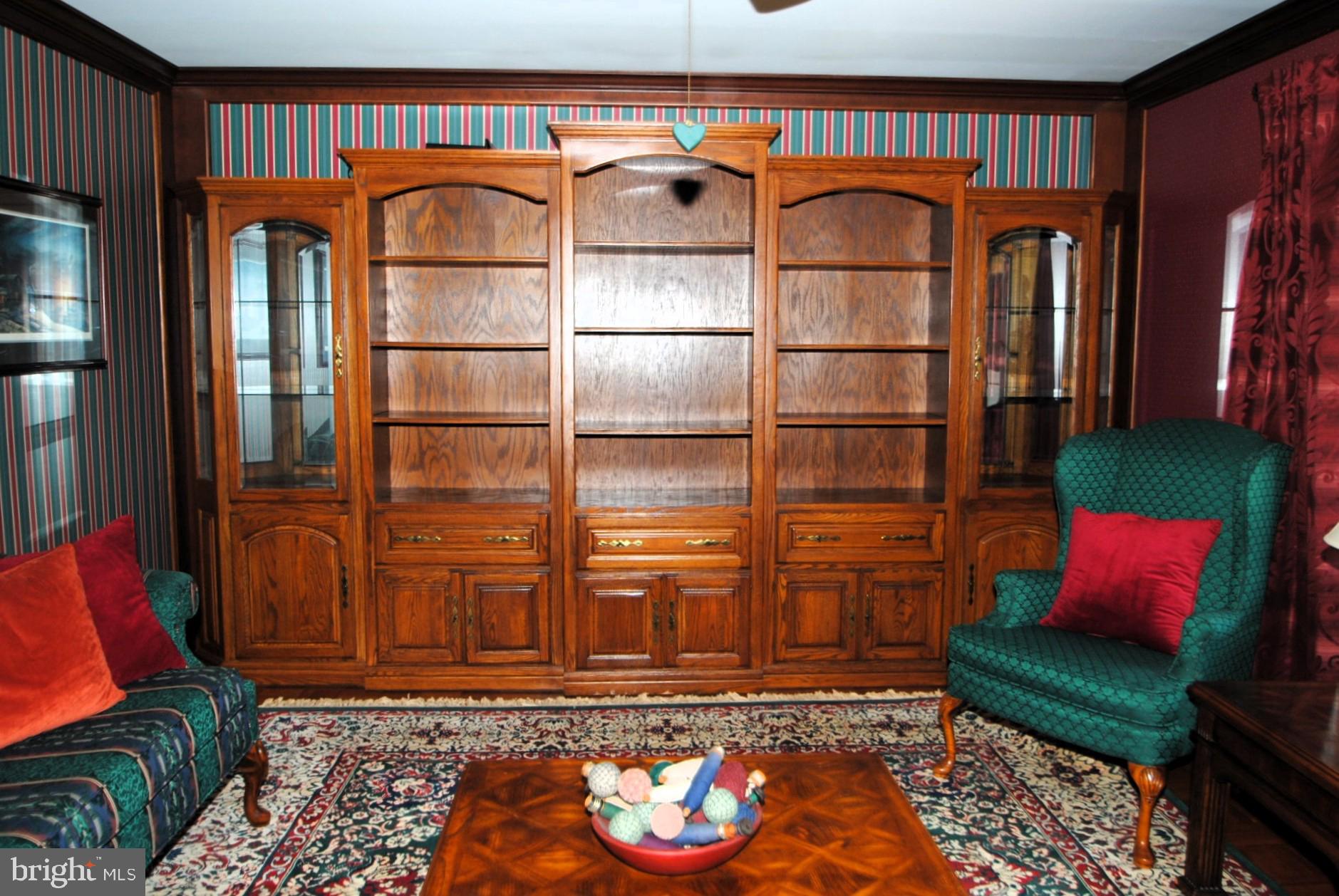 ROLLING MEADOWS - Residential