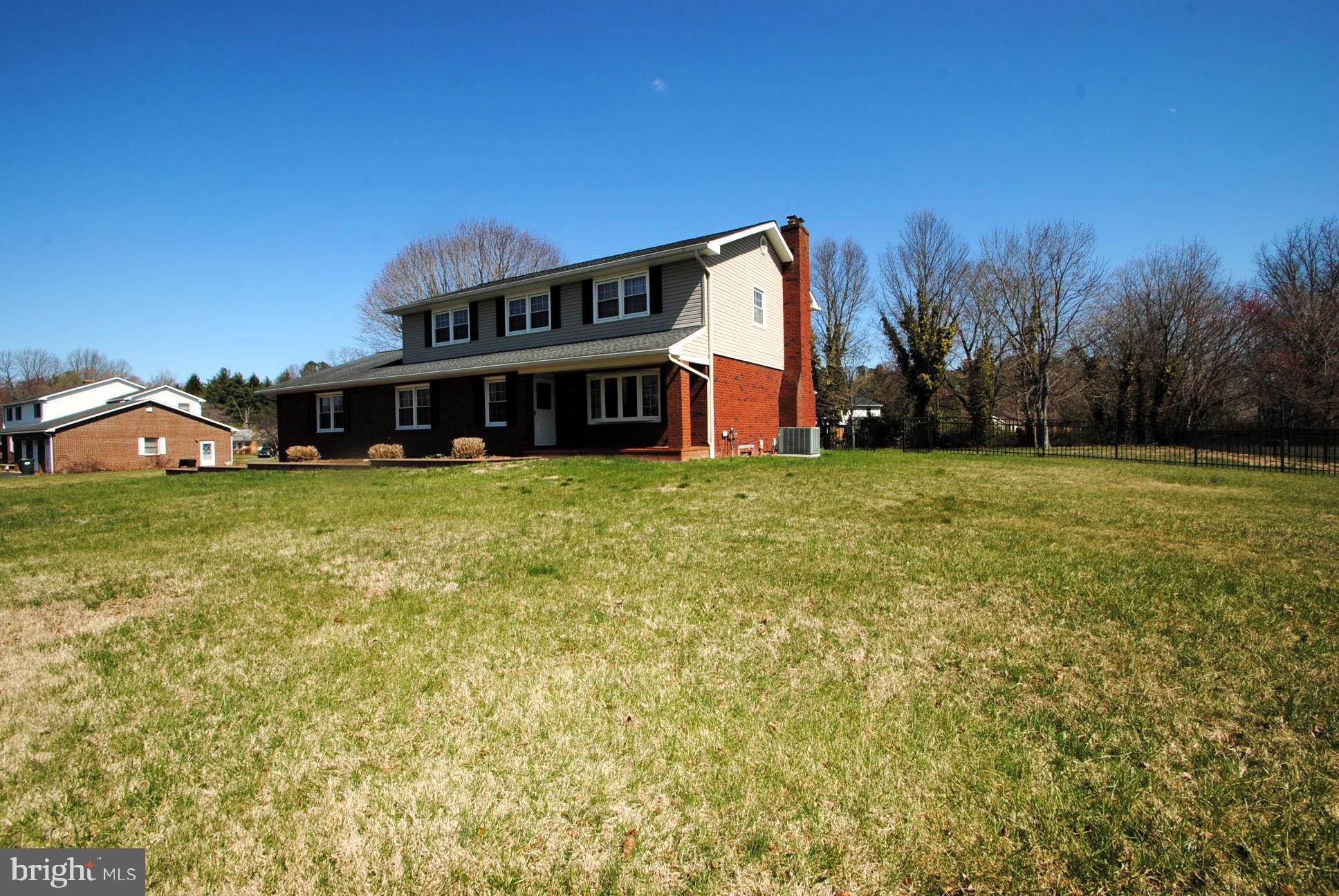 ROLLING MEADOWS - Residential