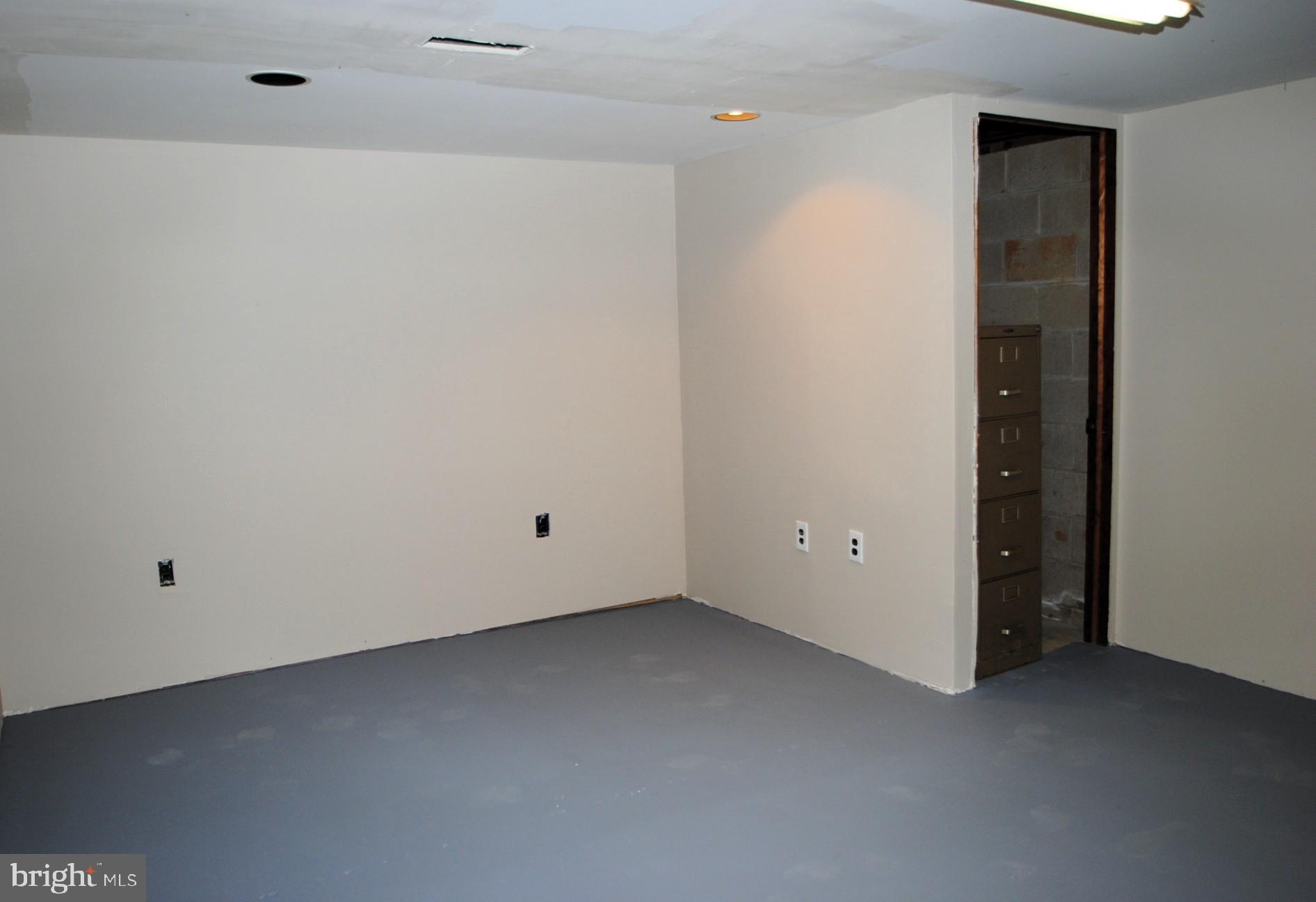 ROLLING MEADOWS - Residential