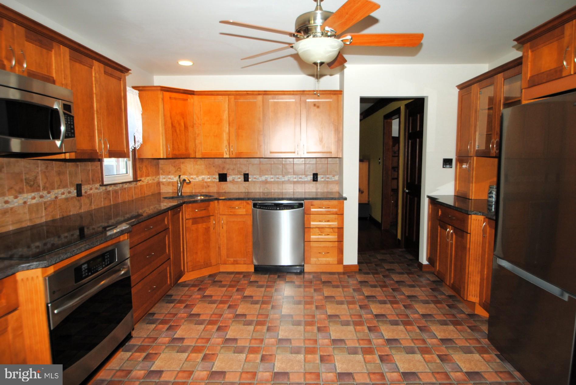 ROLLING MEADOWS - Residential