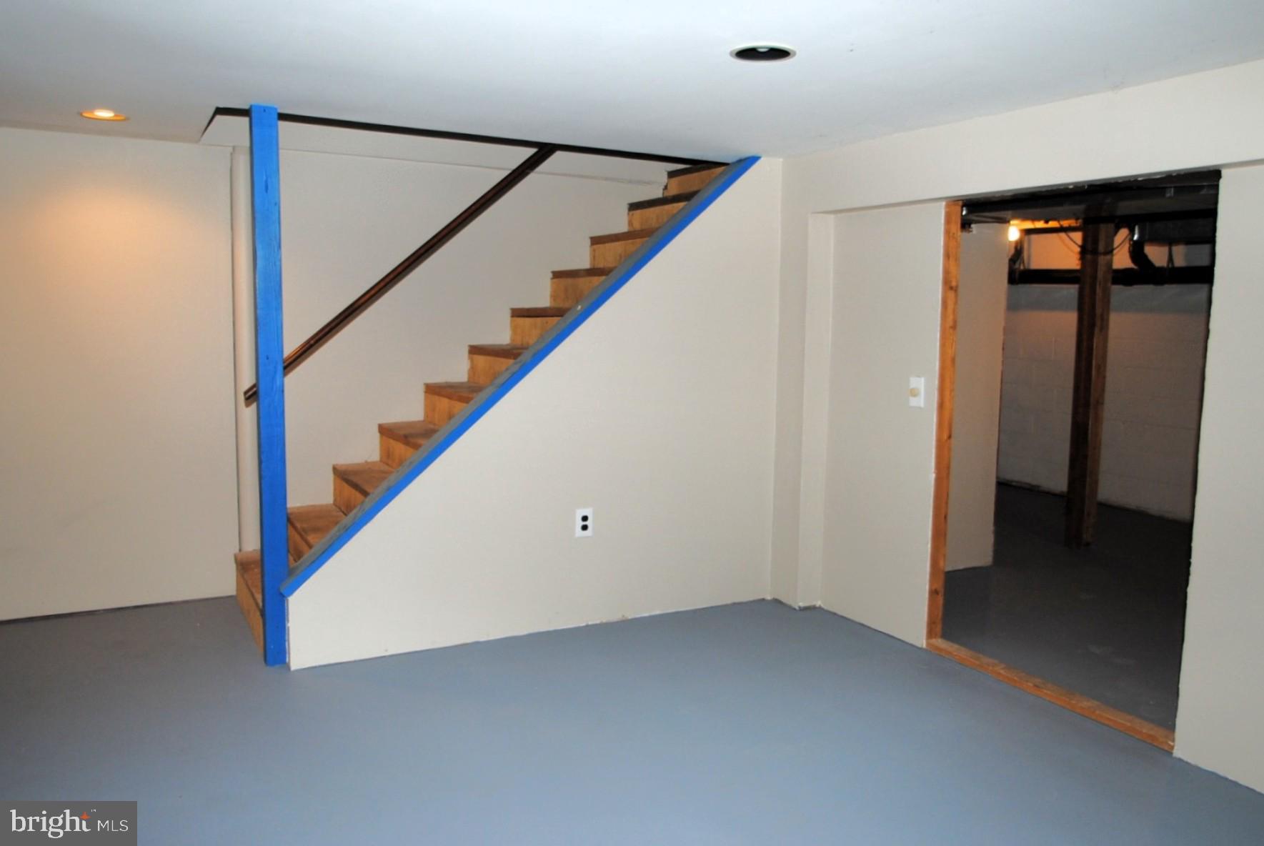 ROLLING MEADOWS - Residential