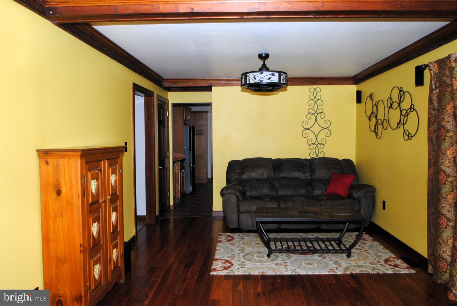 ROLLING MEADOWS - Residential