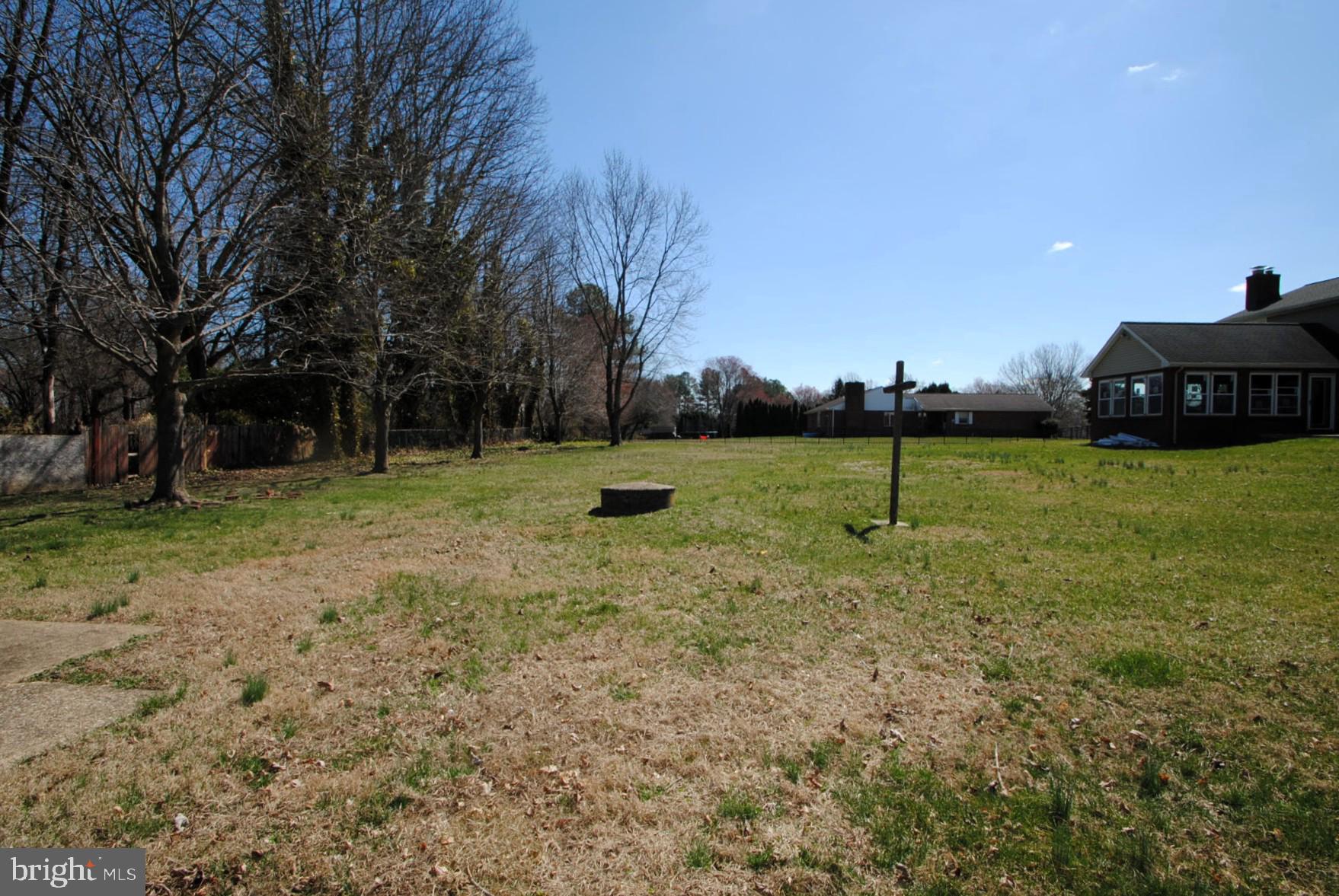 ROLLING MEADOWS - Residential