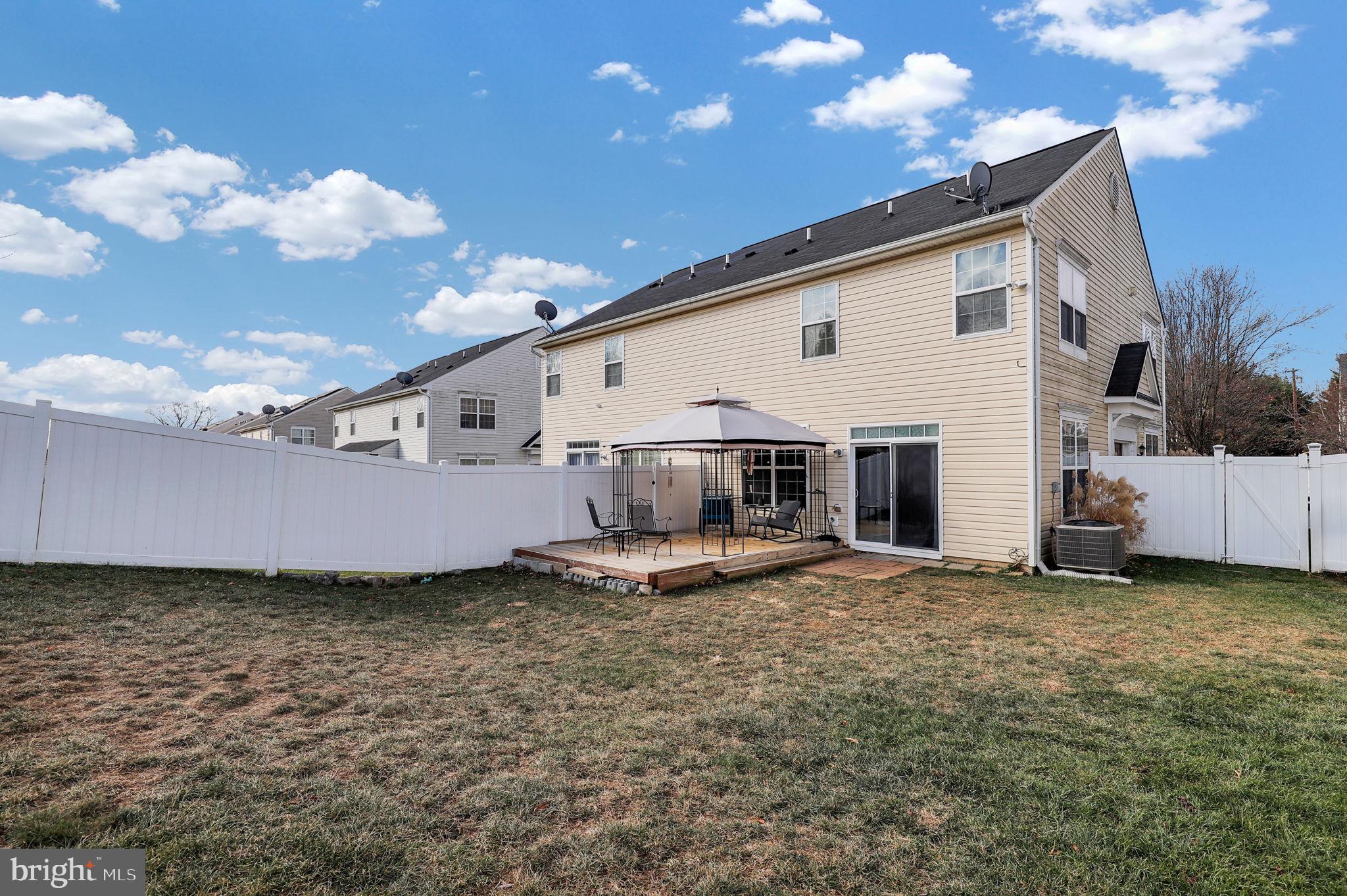 KENSINGTON VILLAS - Residential