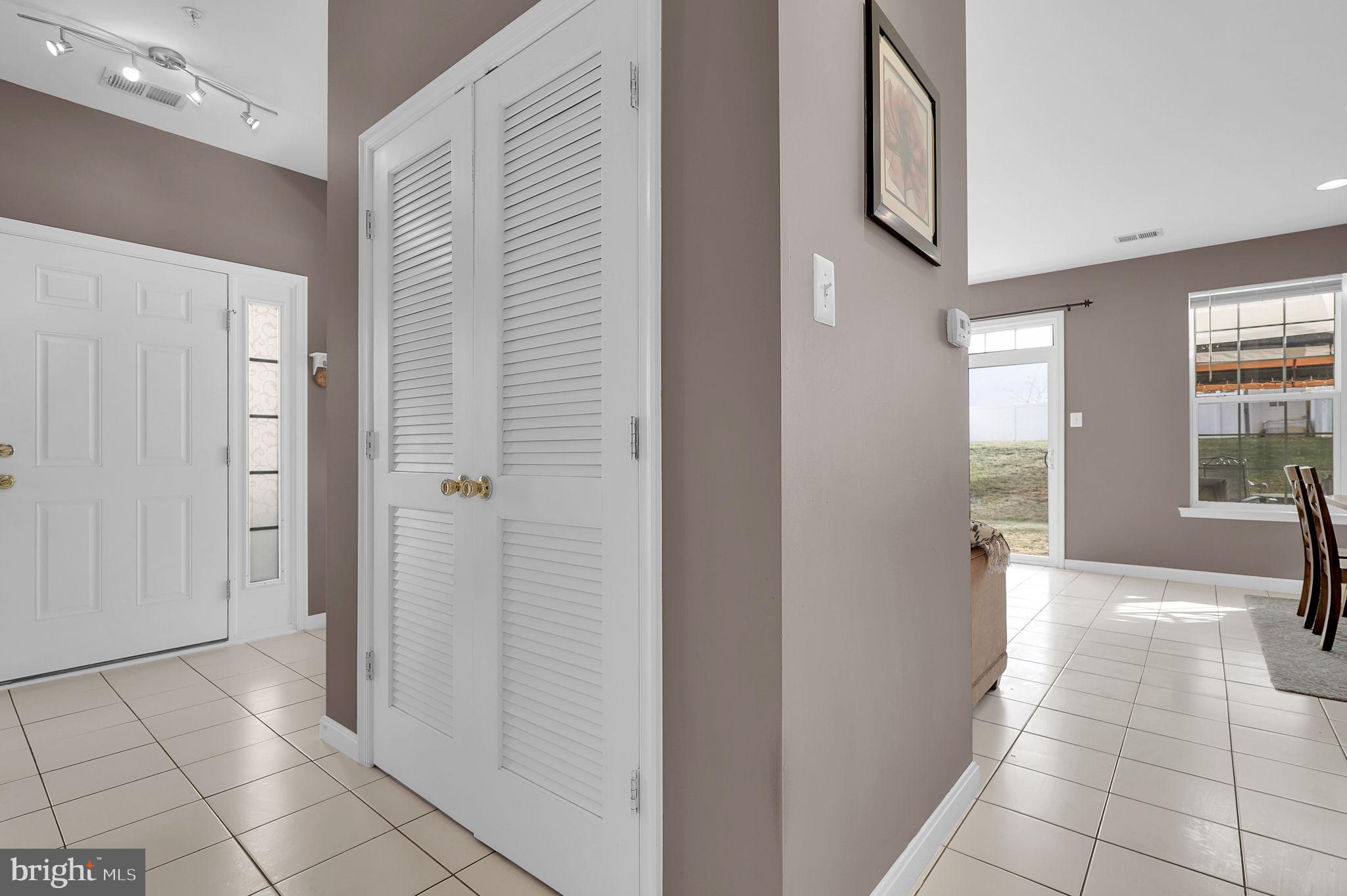 KENSINGTON VILLAS - Residential