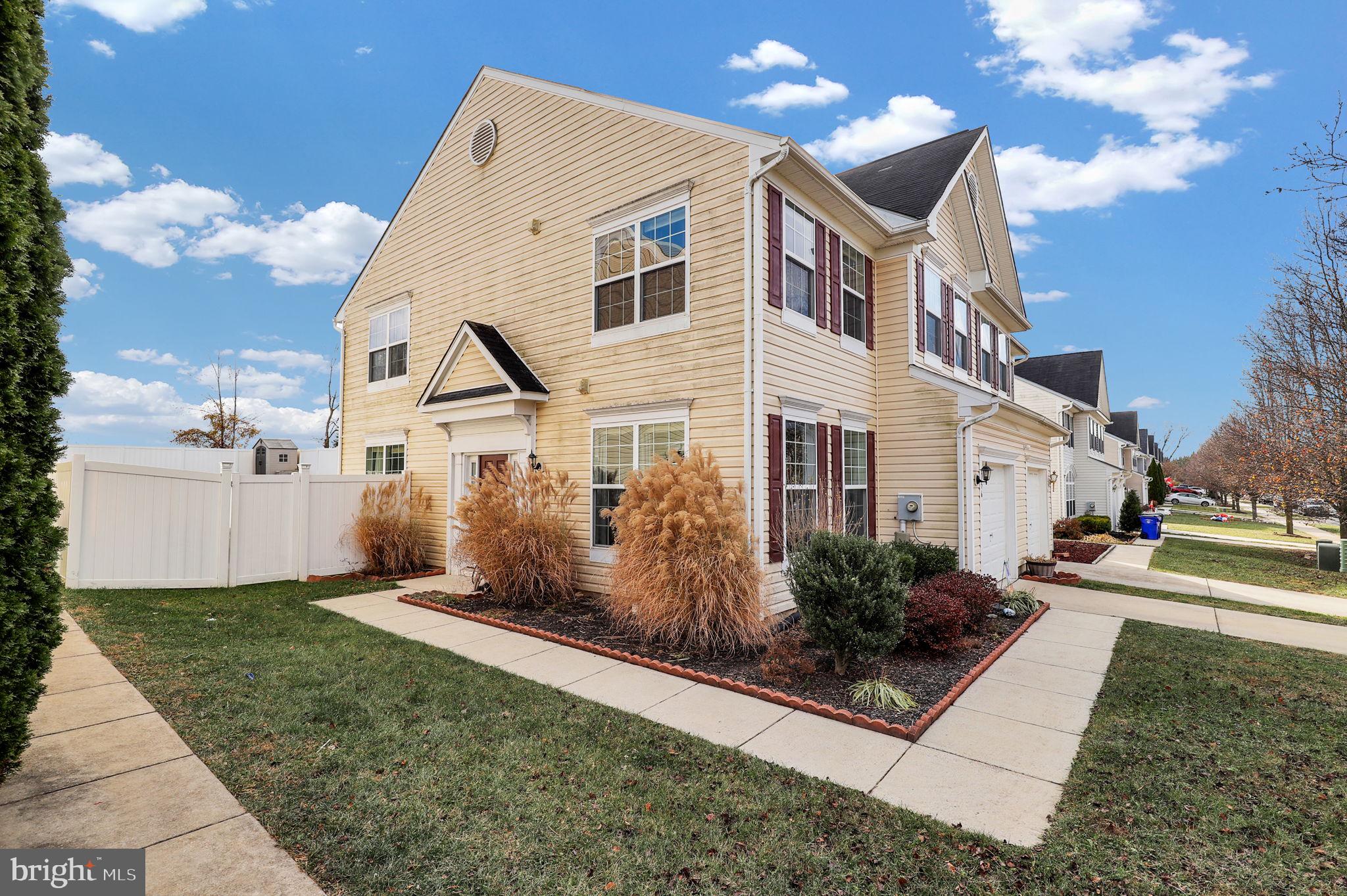 KENSINGTON VILLAS - Residential