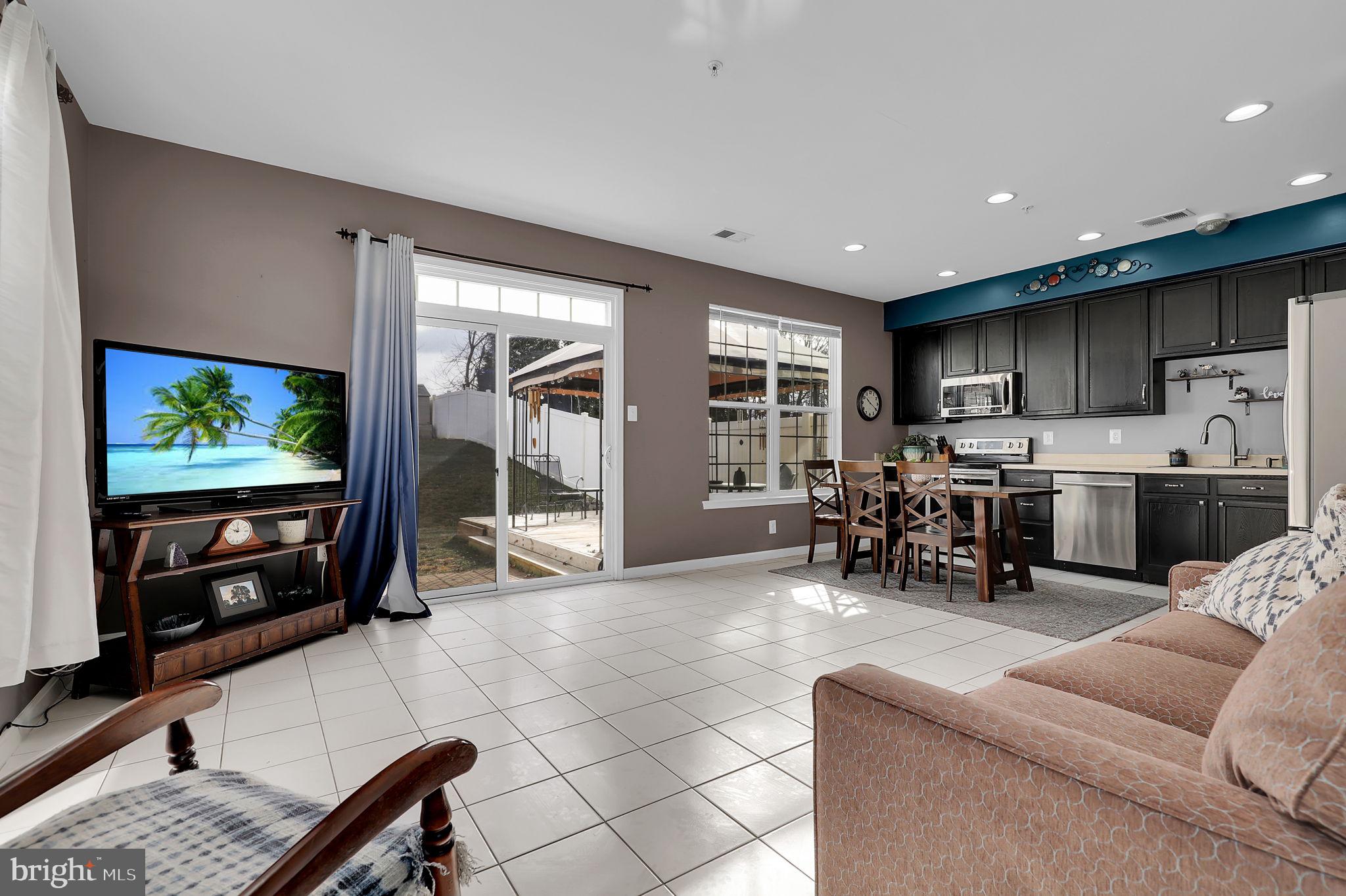 KENSINGTON VILLAS - Residential