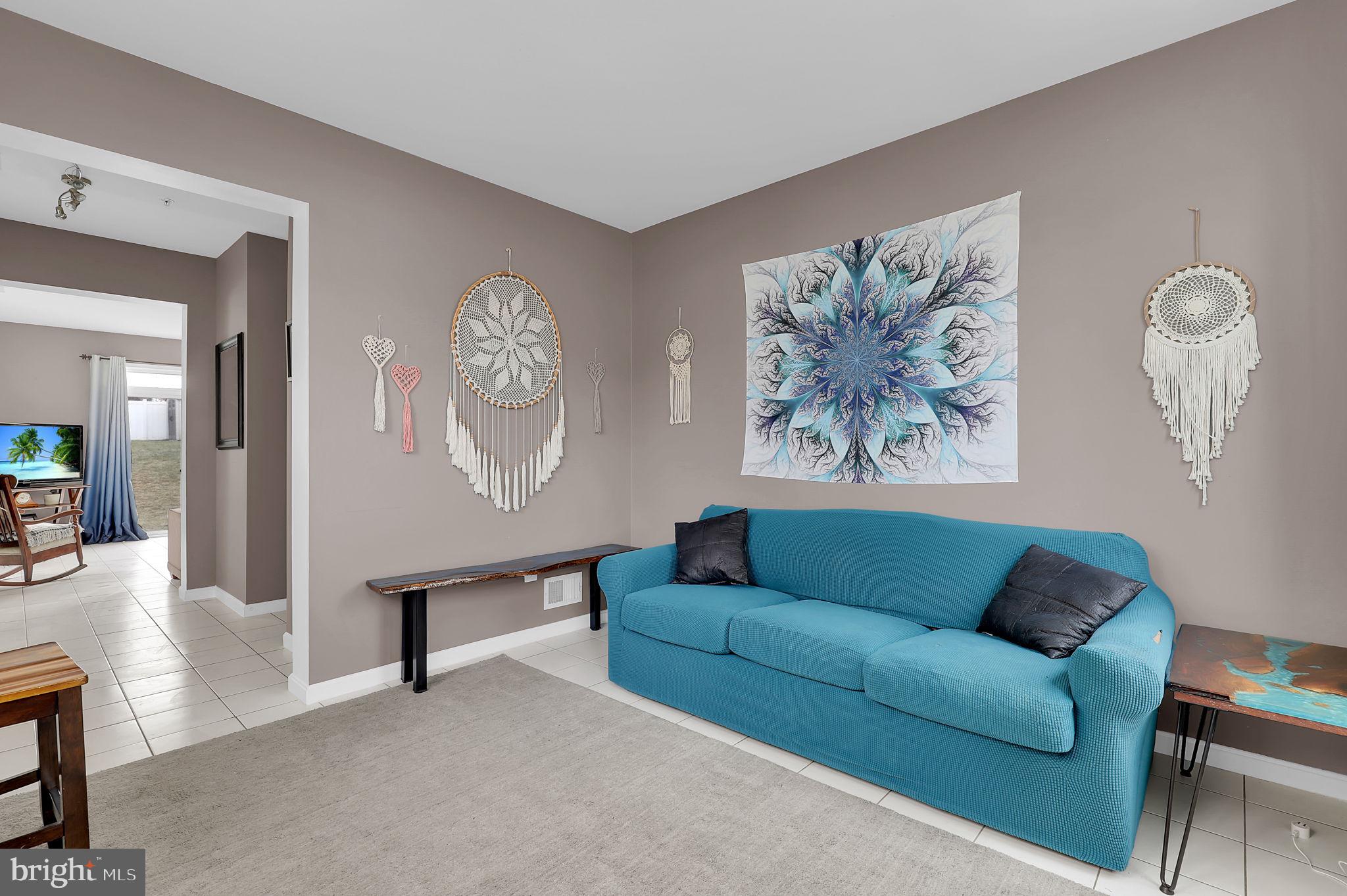 KENSINGTON VILLAS - Residential