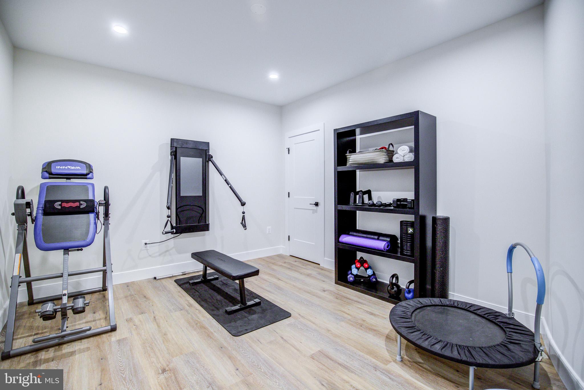 BRAMBLETON LANDBAY - Residential