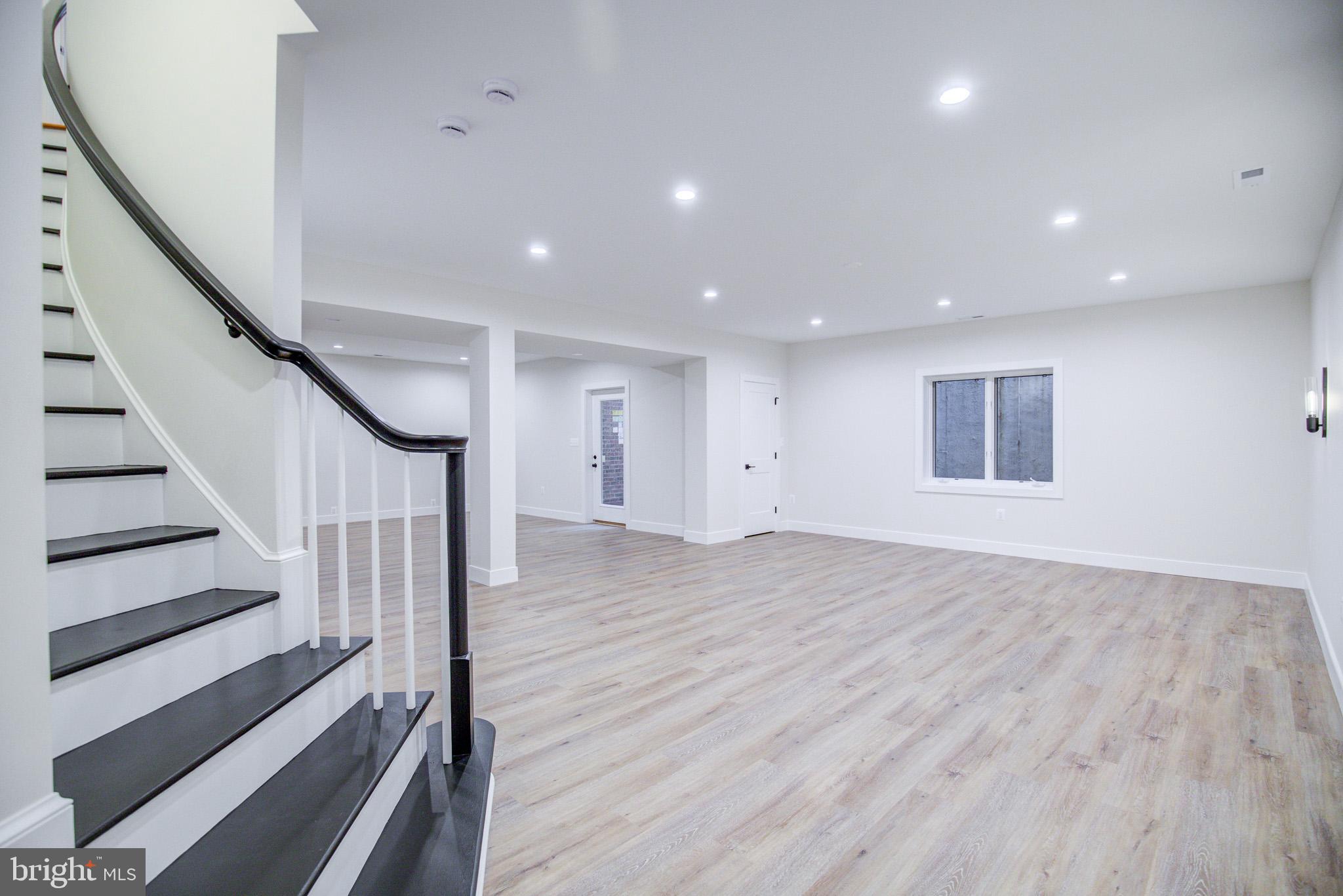 BRAMBLETON LANDBAY - Residential