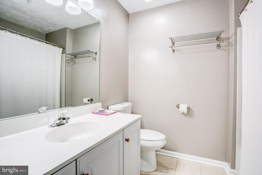 EATON SQUARE - Residential Lease