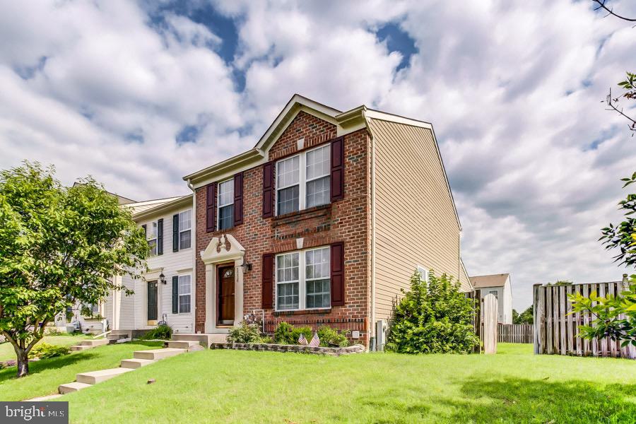 EATON SQUARE - Residential Lease