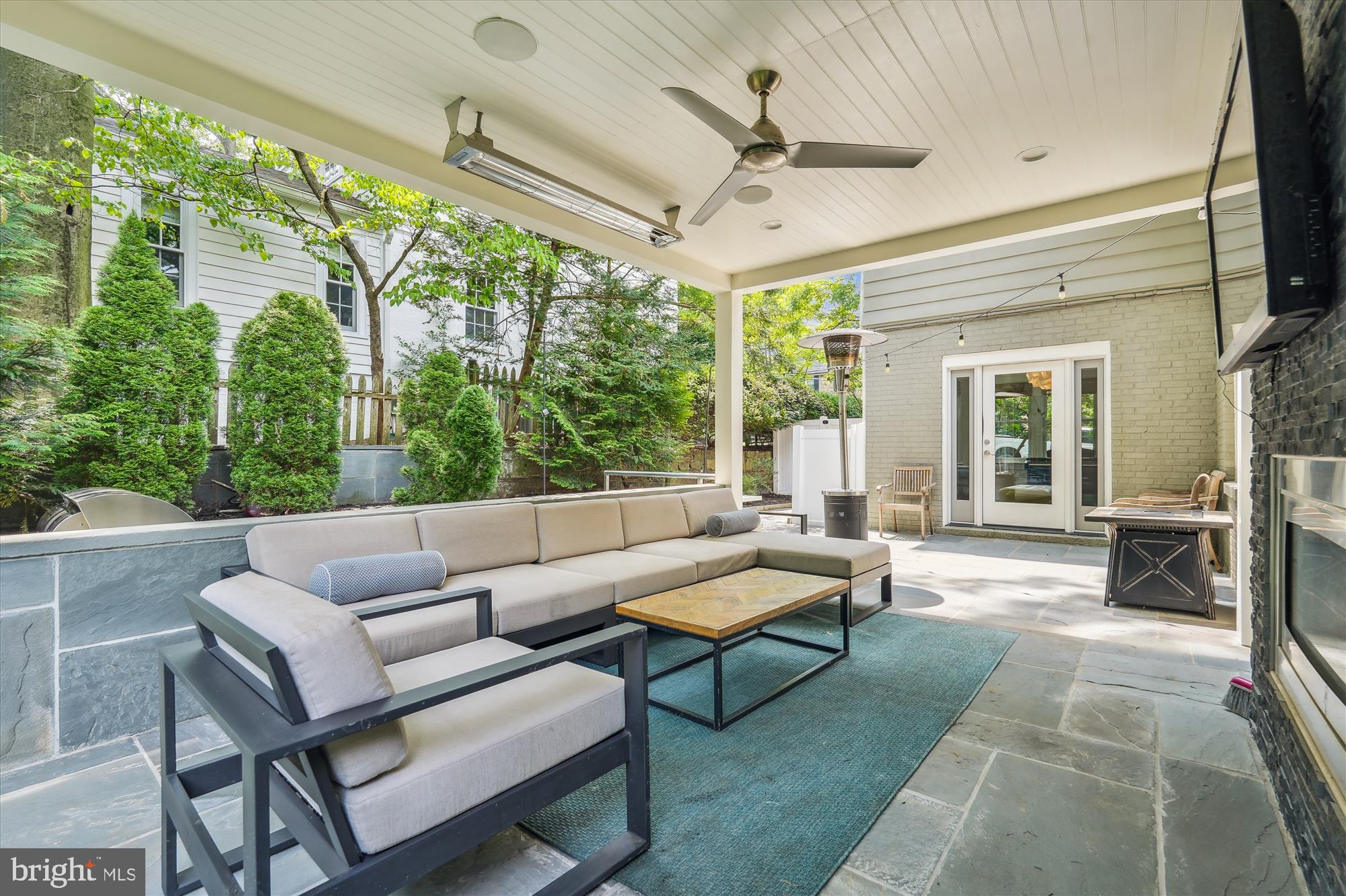 CHEVY CHASE - Residential