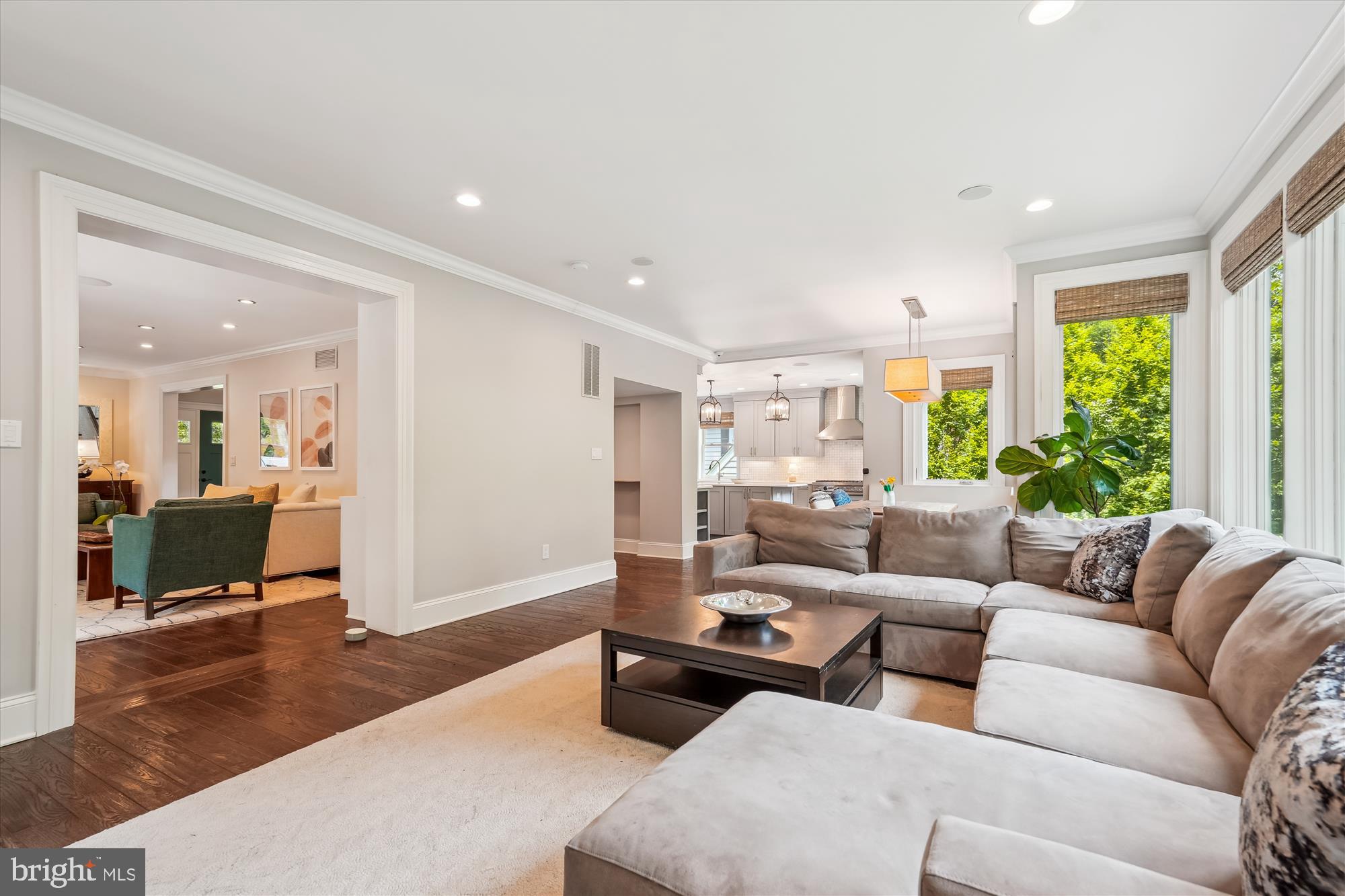 CHEVY CHASE - Residential