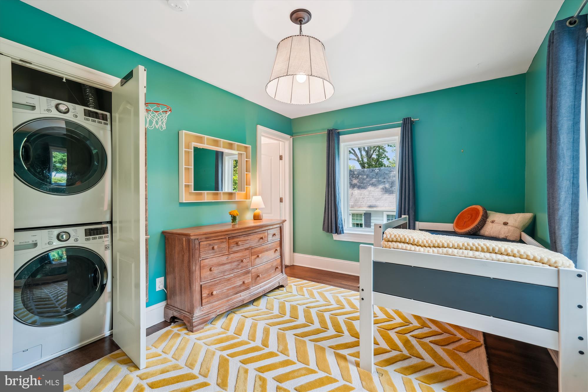 CHEVY CHASE - Residential