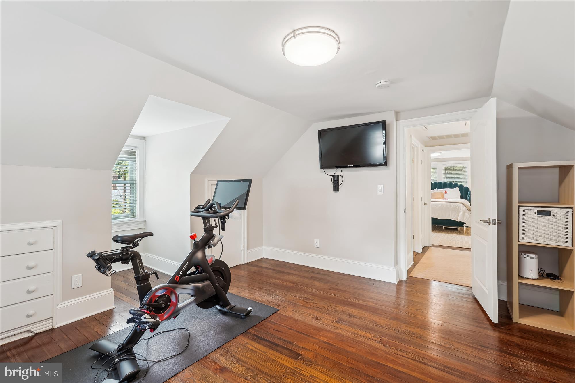 CHEVY CHASE - Residential