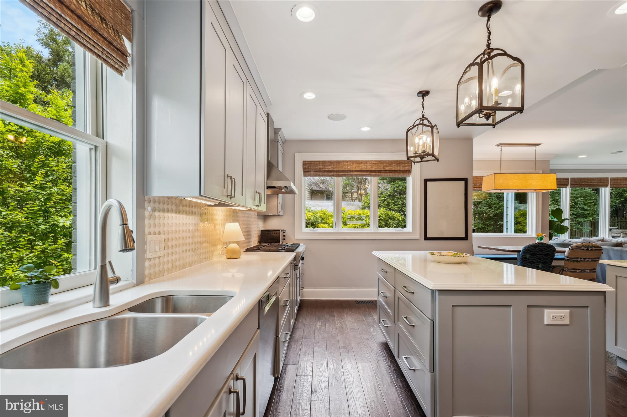 CHEVY CHASE - Residential