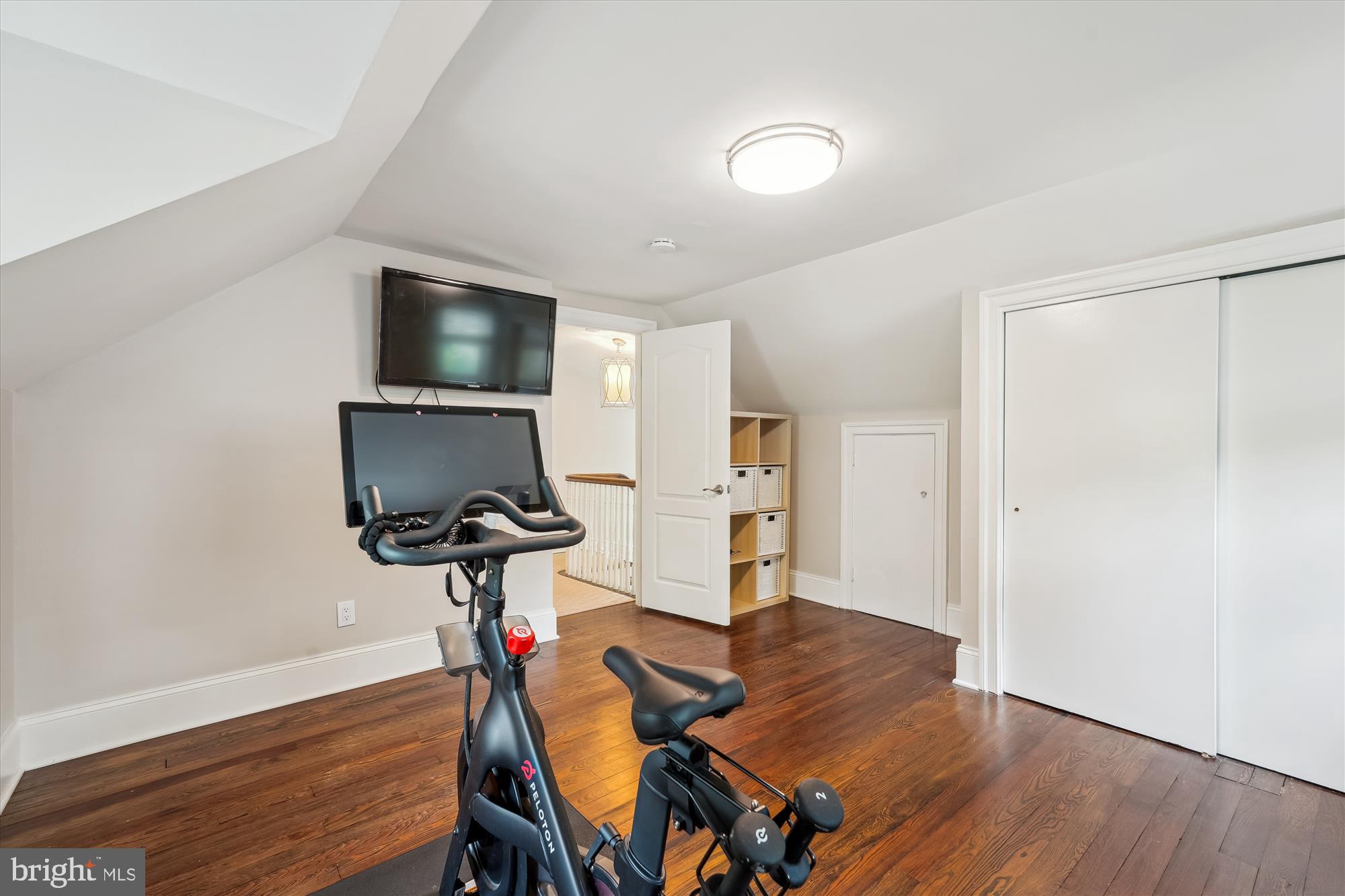 CHEVY CHASE - Residential