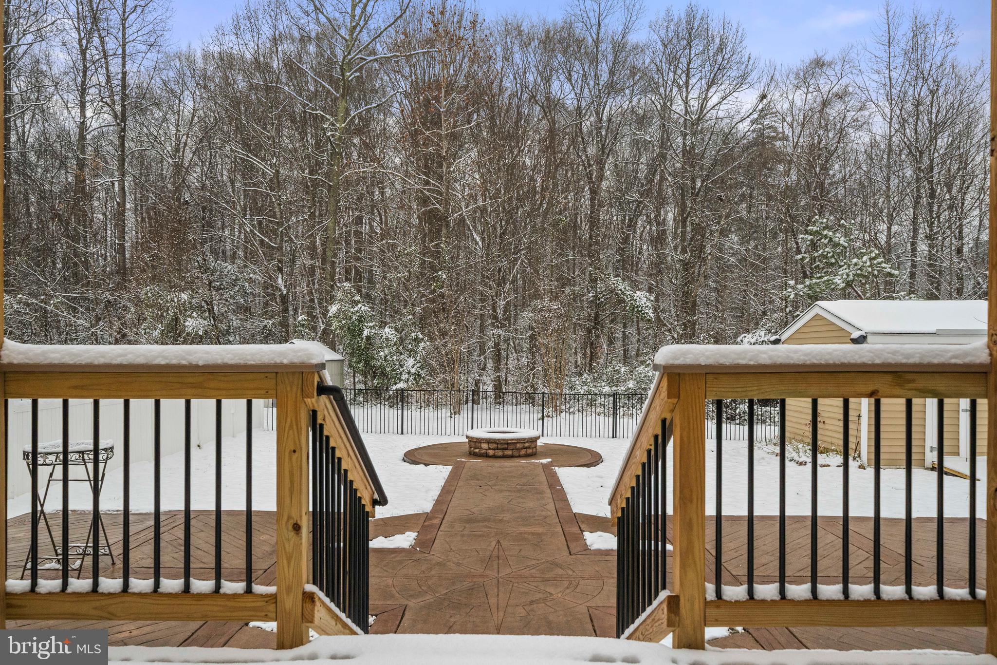 LADYSMITH VILLAGE - Residential